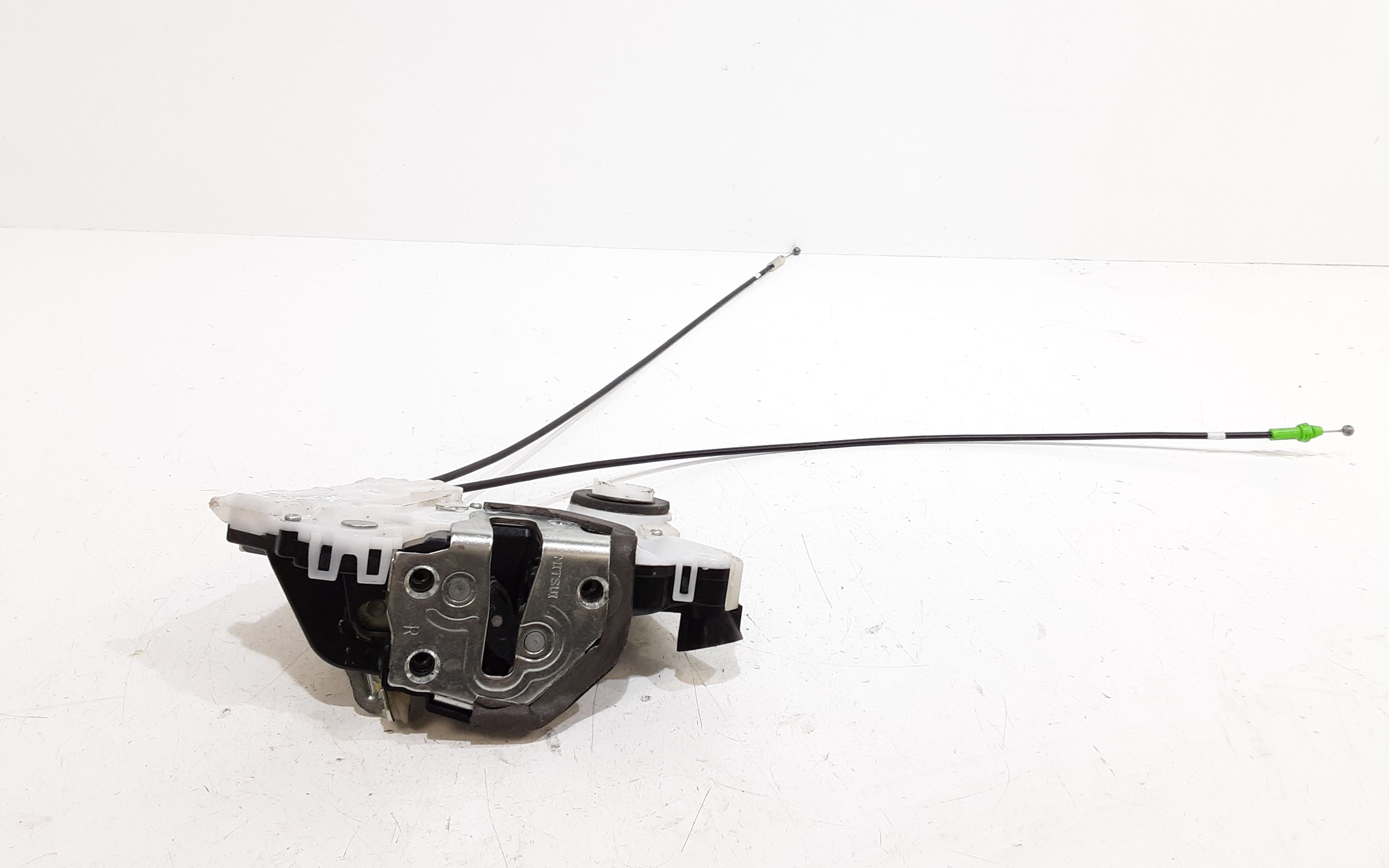 Serratura Anteriore Destra TOYOTA Verso S  (P120) (10>16)