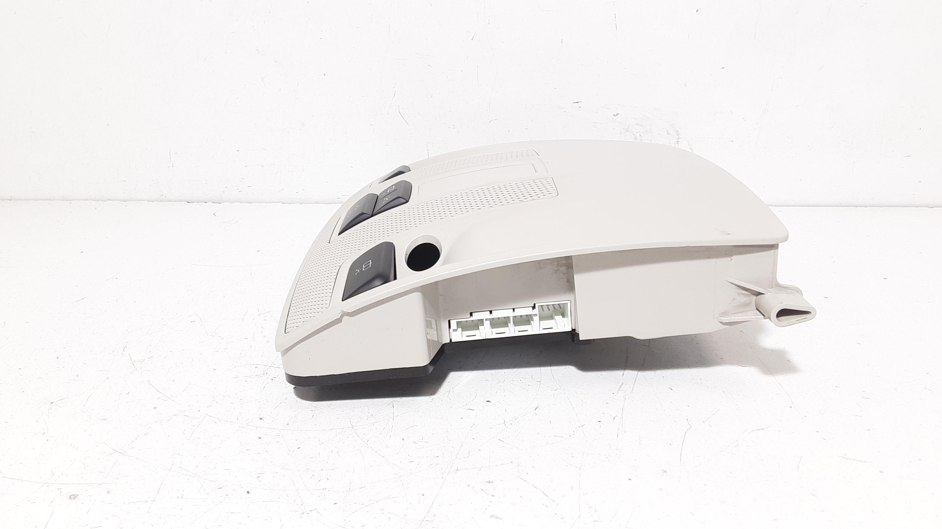 Plafoniera MERCEDES CLA Serie (13>)