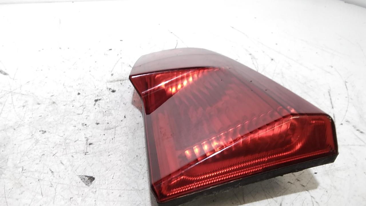 Catarifrangente riflettore portellone DX passegg. FIAT Punto Berlina 3P 3 Serie