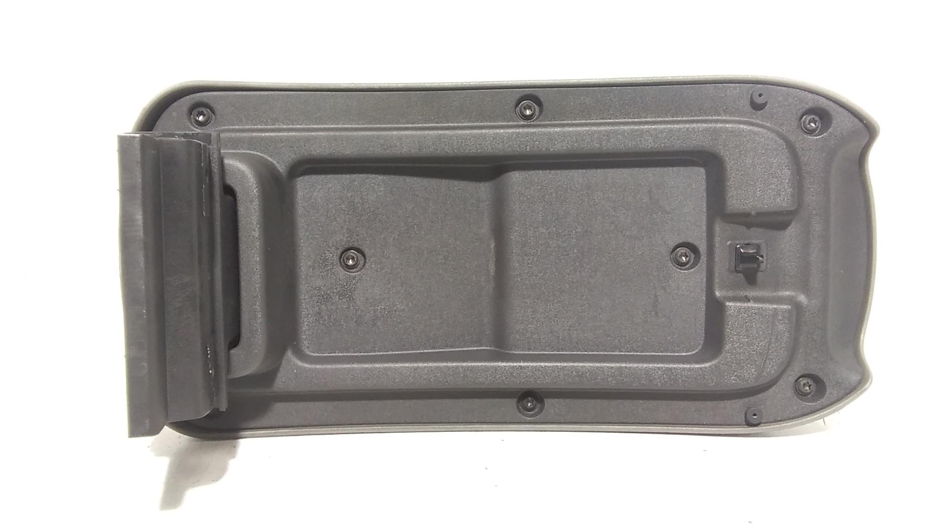 Bracciolo centrale RENAULT Kangoo 4 Serie