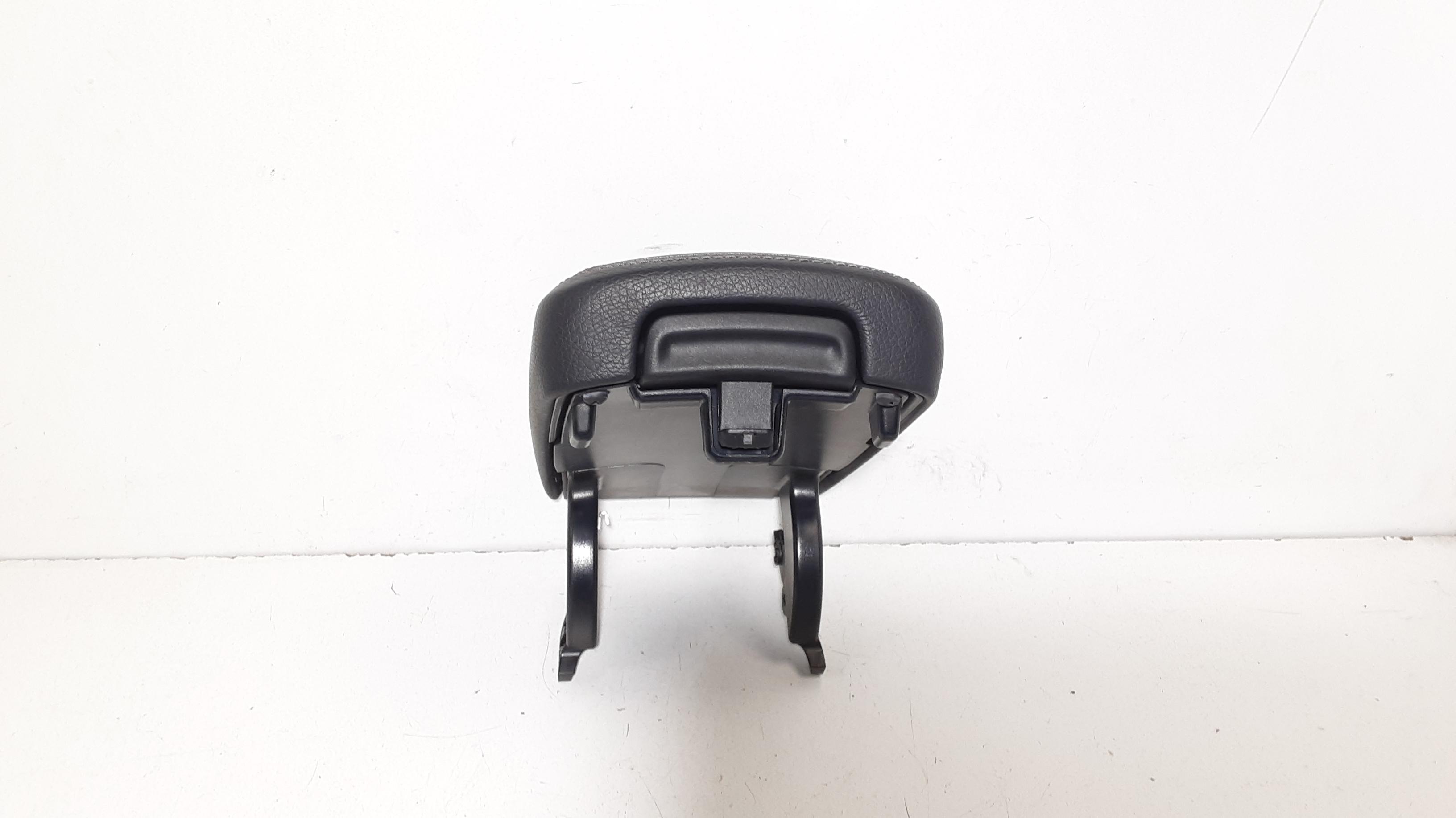 Bracciolo centrale MERCEDES CLA Serie (13>)