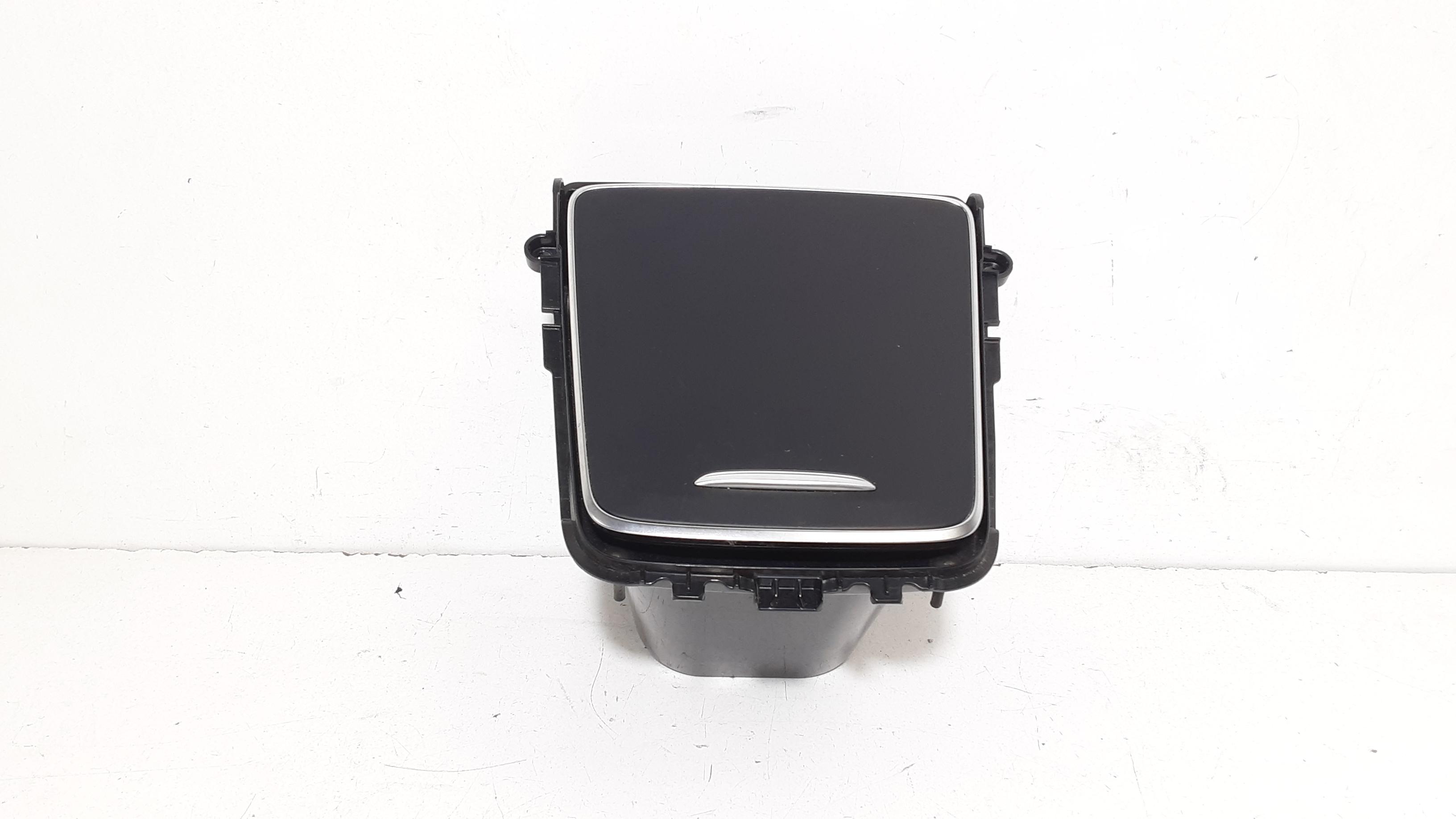 Cassetto porta oggetti MERCEDES CLA Serie (13>)