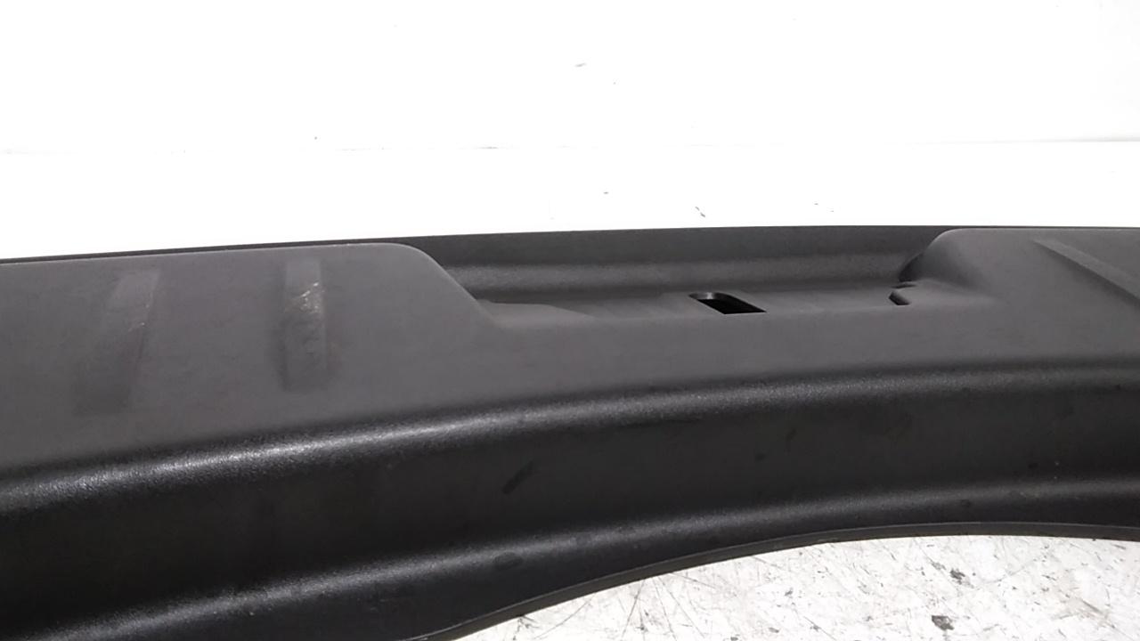 Batticofano posteriore JAGUAR E-Pace Serie  (17>)