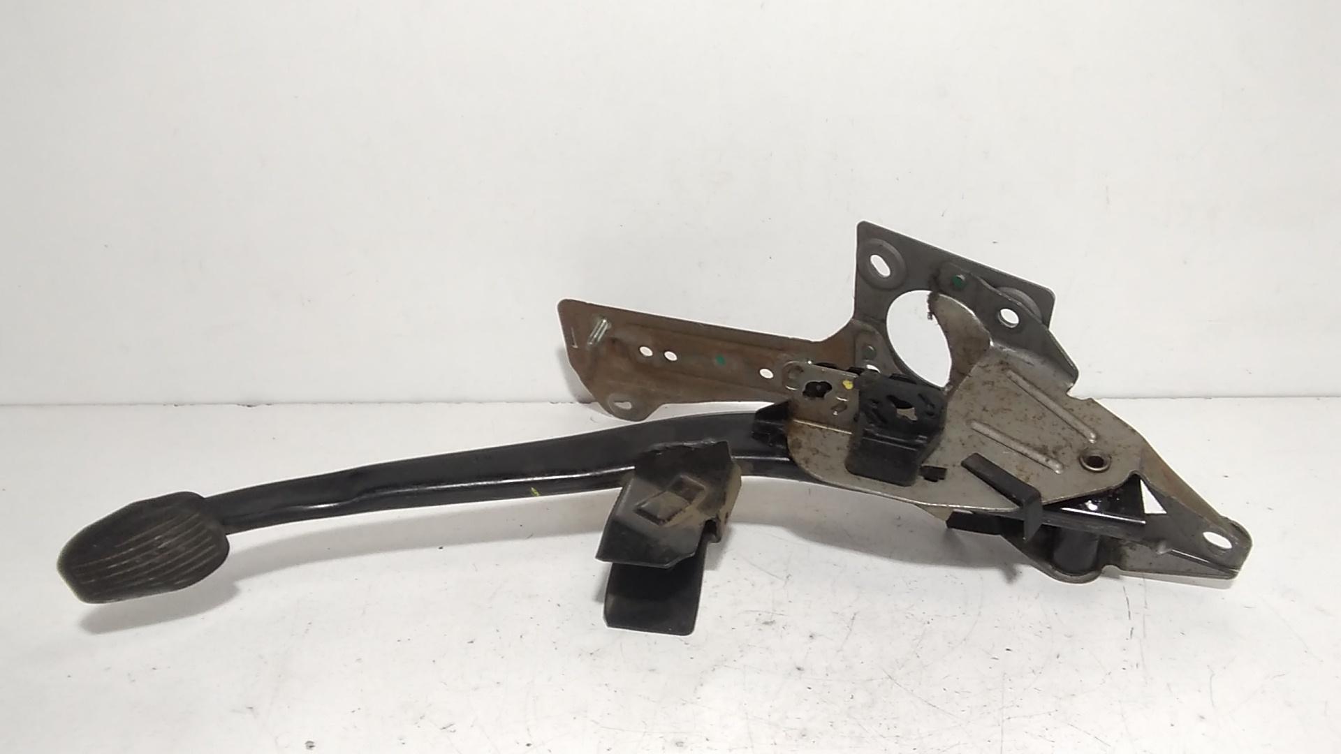 Pedale Freno FORD C - Max Serie (03>07)