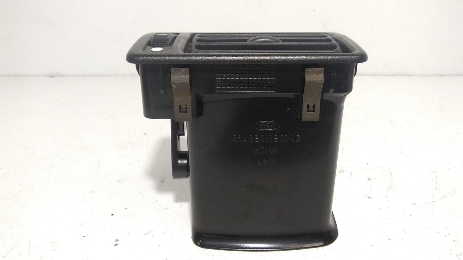 Bocchetta aria cruscotto lato passeggero FORD Orion 1 Serie