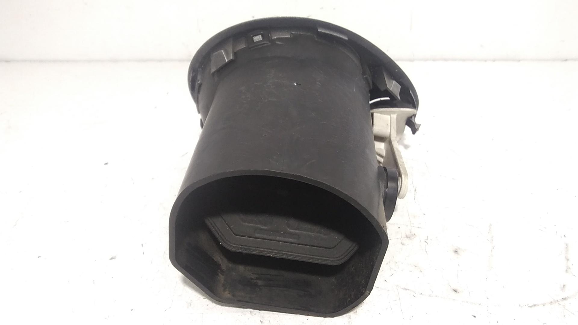 Bocchetta aria cruscotto lato passeggero RENAULT Clio Serie (08>15)