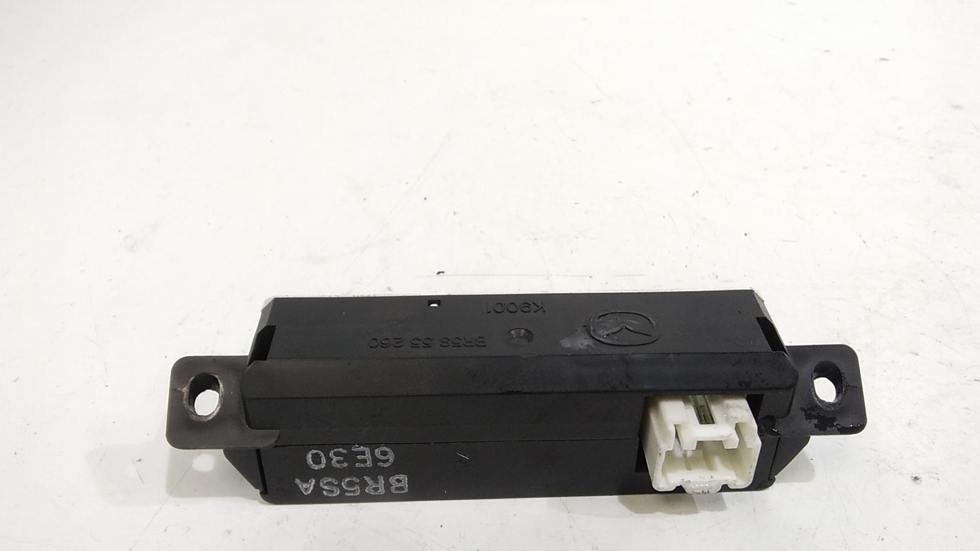 Display MAZDA 3 Berlina Serie (03>09)