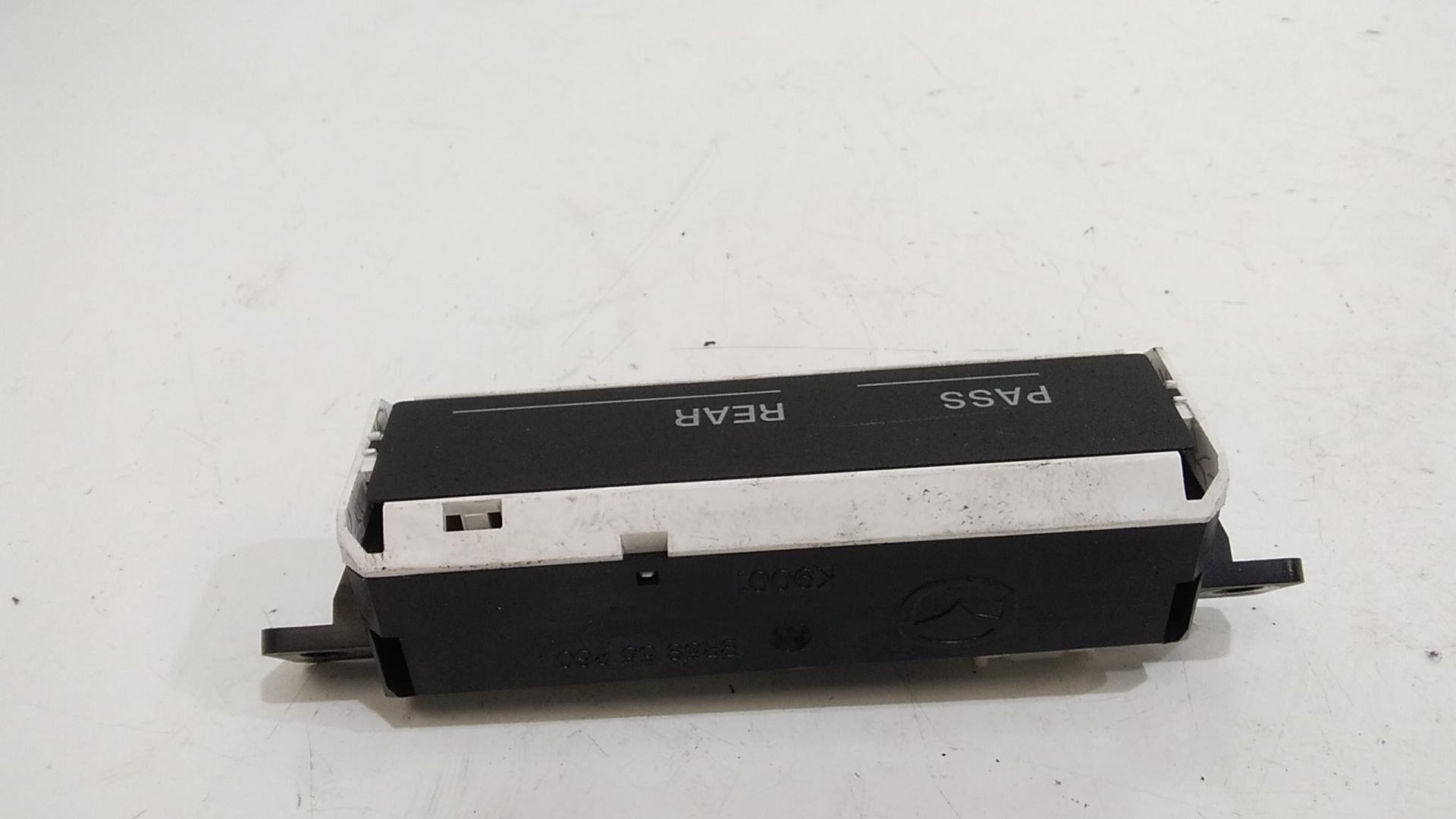 Display MAZDA 3 Berlina Serie (03>09)