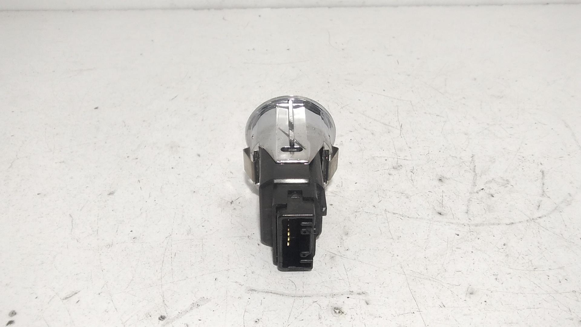 Pulsante start e stop TOYOTA Corolla Verso 2 Serie