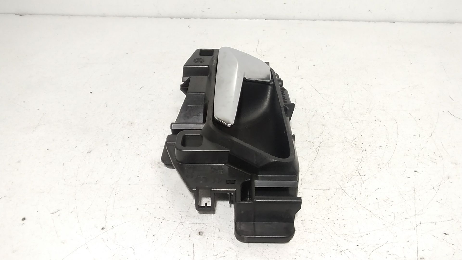 Maniglia interna anteriore Sinistra PEUGEOT Rifter Serie (18>)