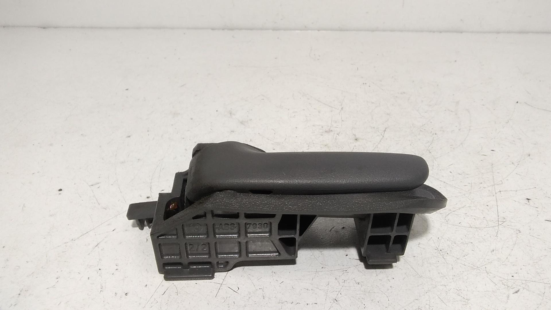 Maniglia interna anteriore Sinistra TOYOTA Aygo 1 Serie