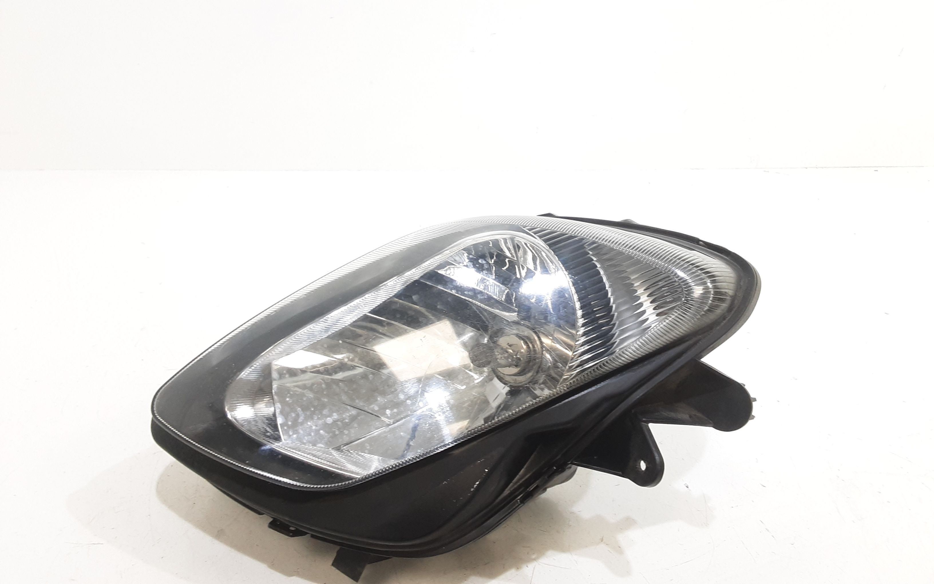 Faro anteriore SUZUKI Burgman 650cc (04>11)