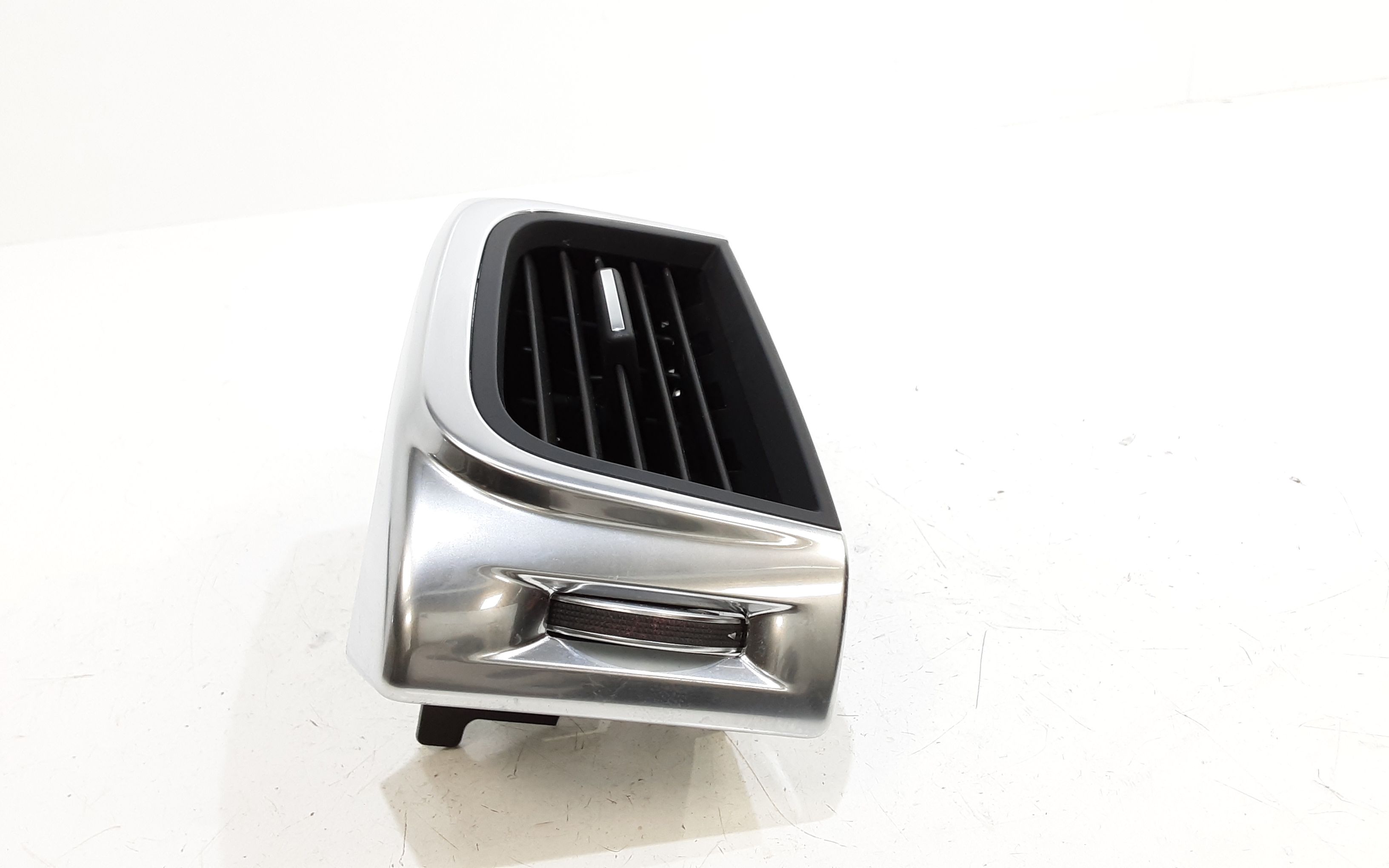 Bocchetta aria cruscotto lato guida JAGUAR E-Pace Serie  (17>)