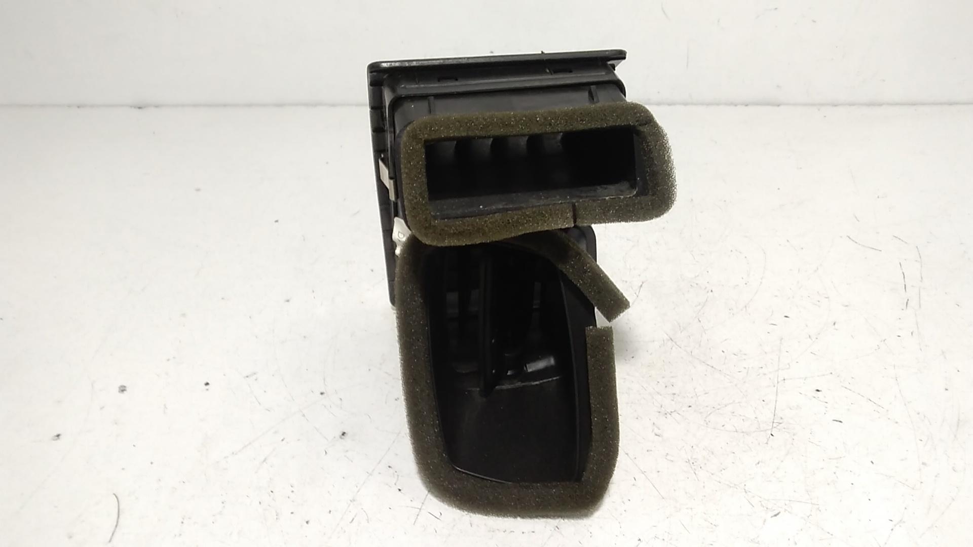 Bocchetta aria cruscotto lato guida VOLKSWAGEN Polo 4 Serie