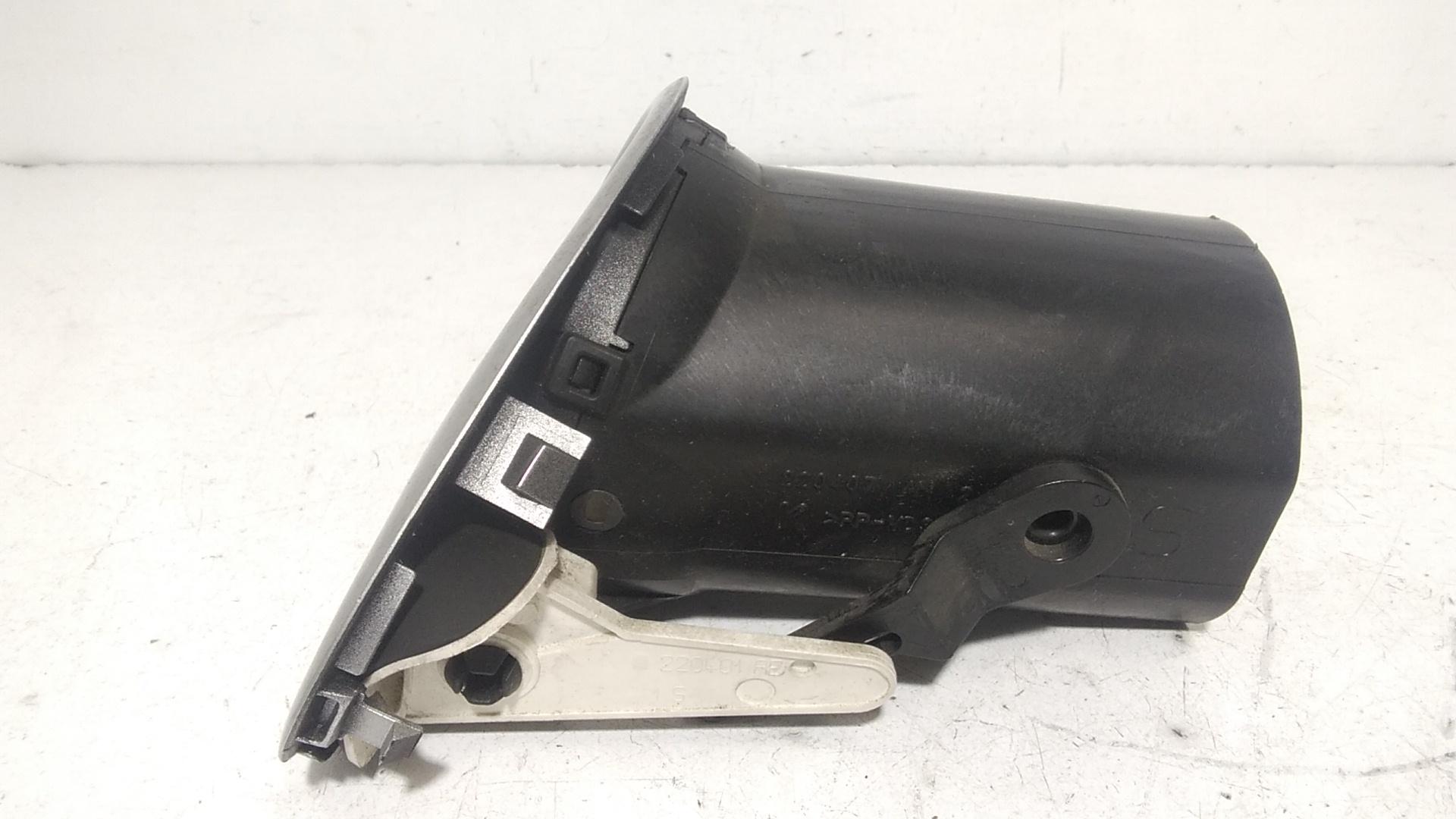 Bocchetta aria cruscotto lato guida RENAULT Clio Serie (08>15)