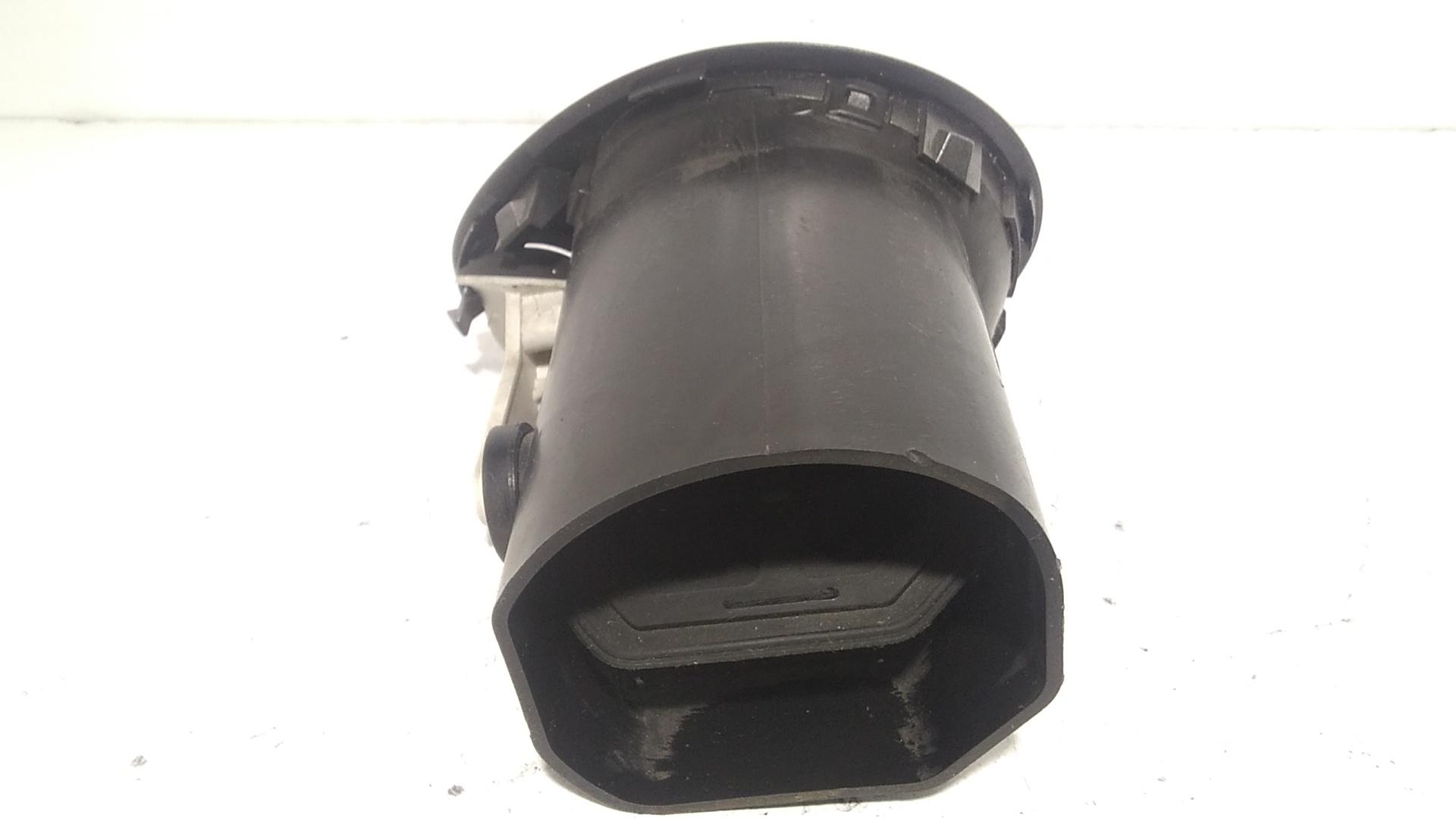 Bocchetta aria cruscotto lato guida RENAULT Clio Serie (08>15)