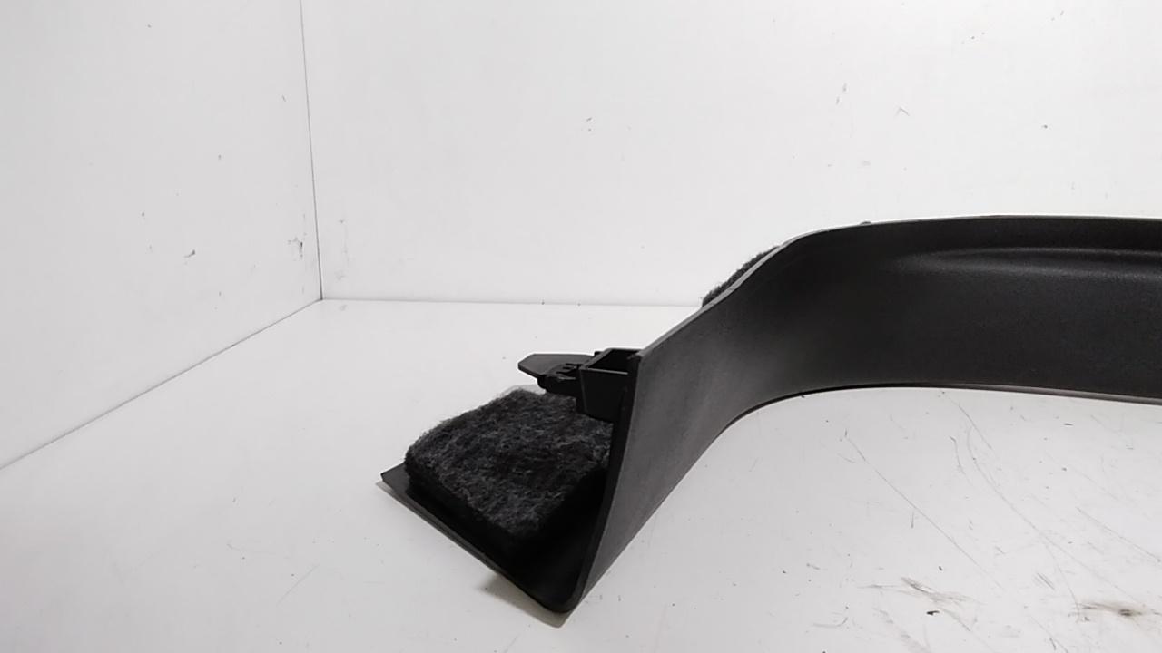 Batticalcagno Anteriore Destro JAGUAR E-Pace Serie  (17>)