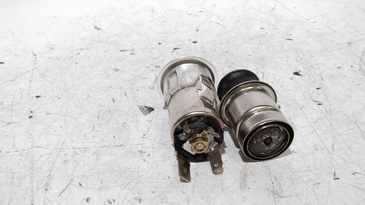 Accendisigari TOYOTA Corolla Verso 1 Serie