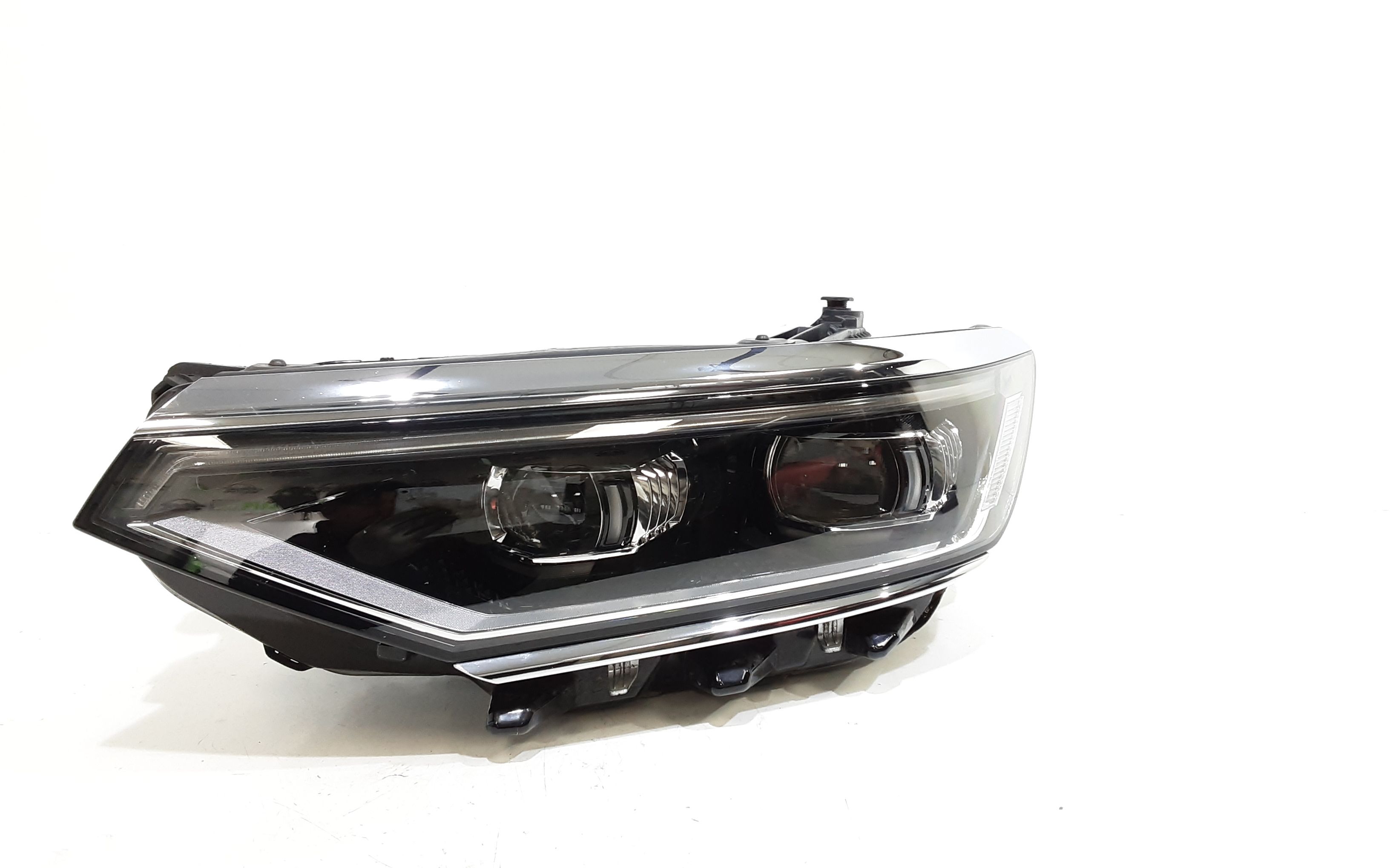 Faro fanale ant. SX a LED VOLKSWAGEN Passat Alltrack (3G5,CB5) (15>)