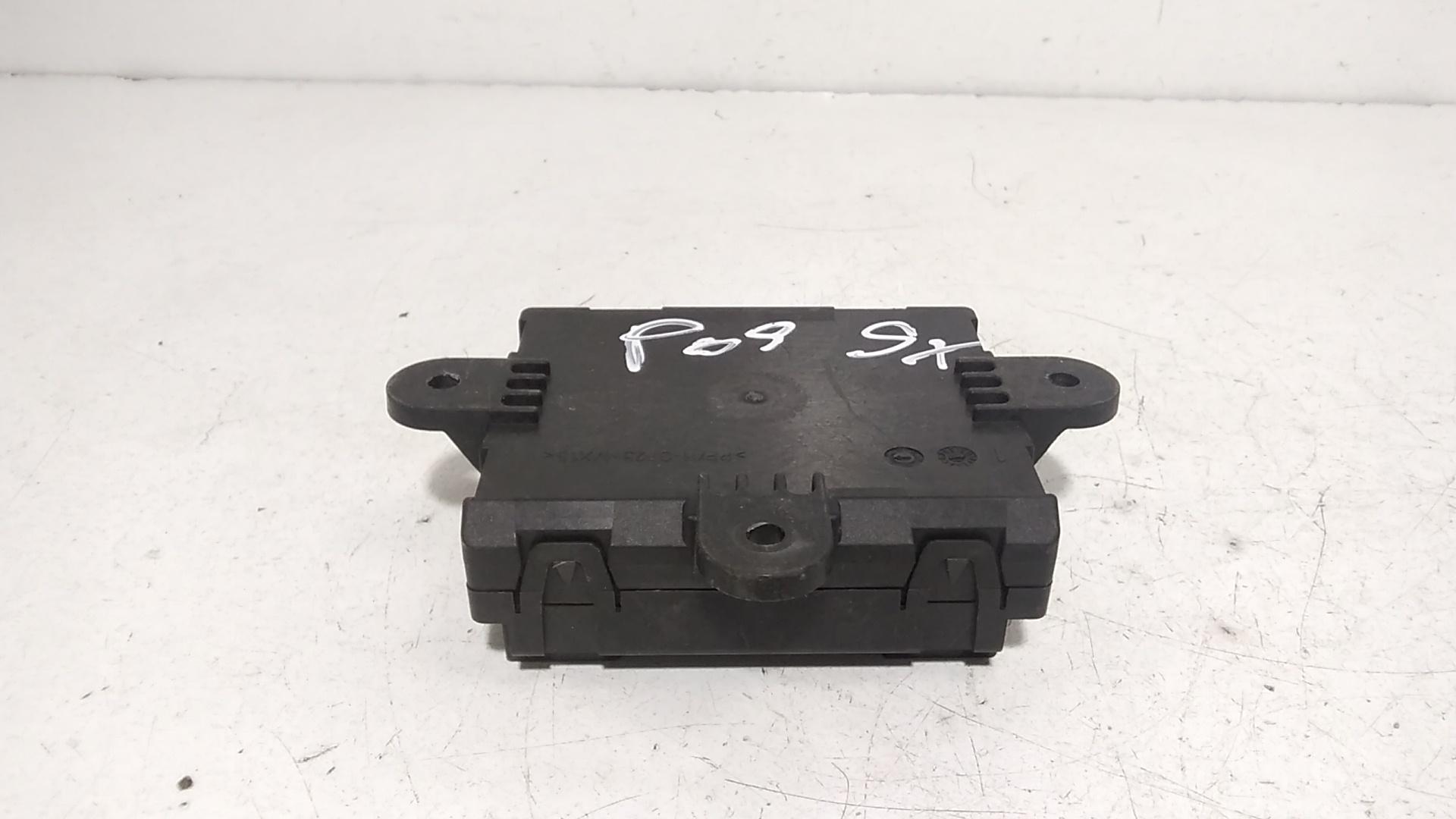 Centralina porta posteriore sx JAGUAR E-Pace Serie  (17>)