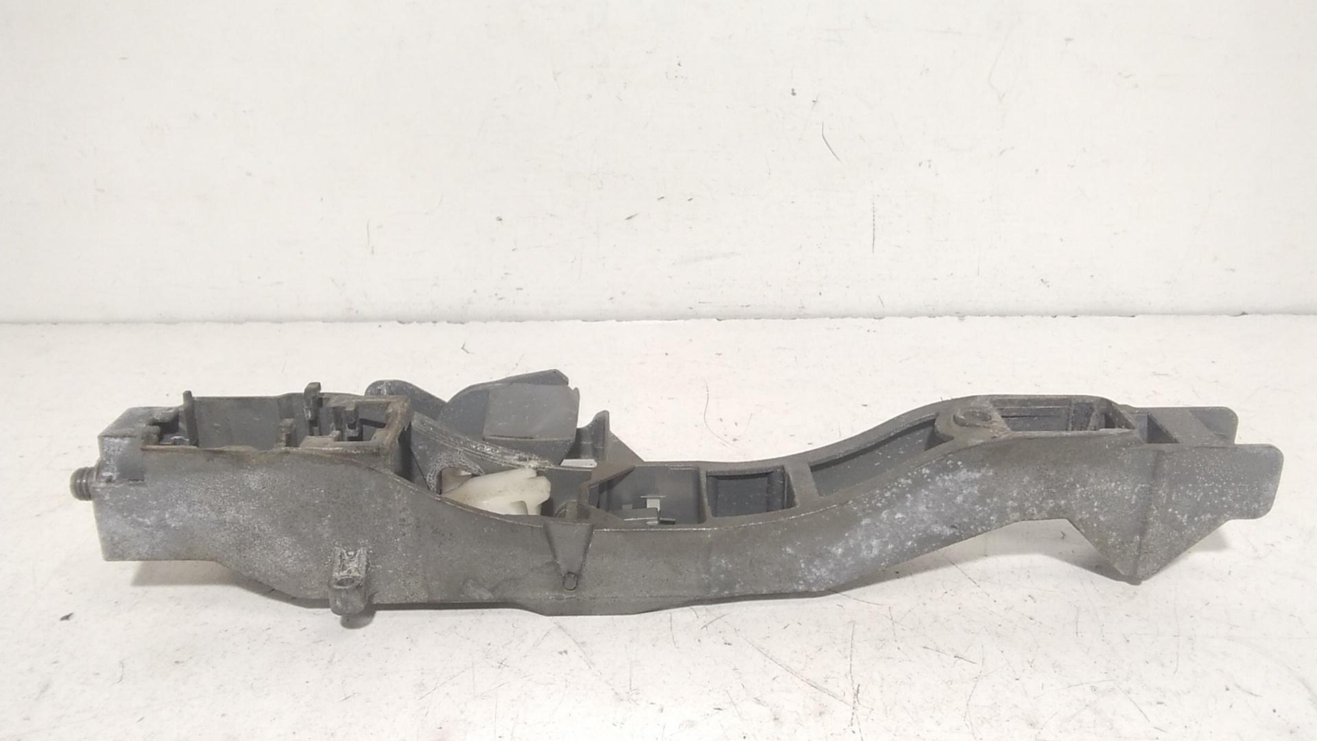 Supporto maniglia anteriore sinistra PEUGEOT 3008 Serie (09>16)