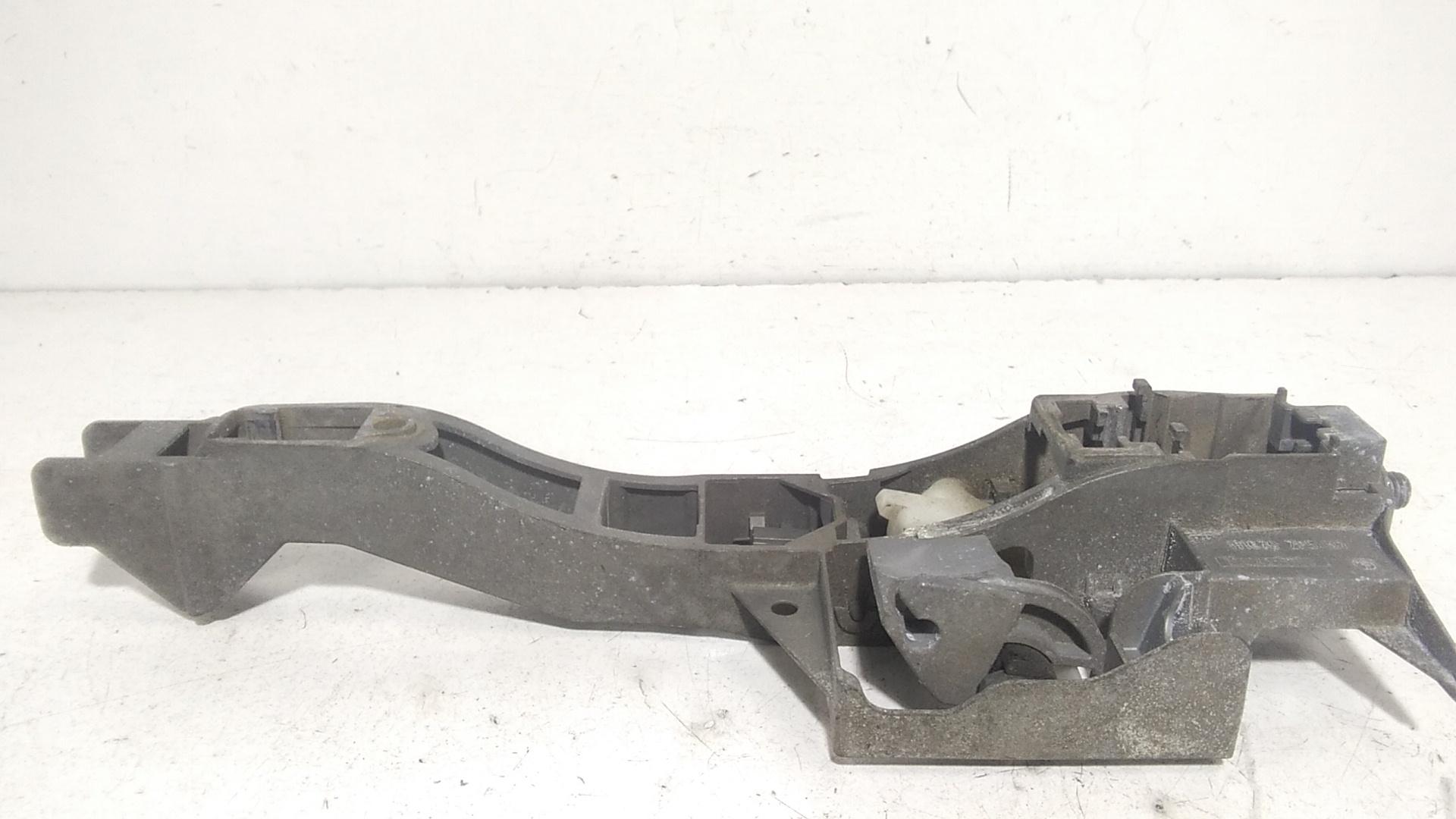 Supporto maniglia anteriore sinistra PEUGEOT 3008 Serie (09>16)