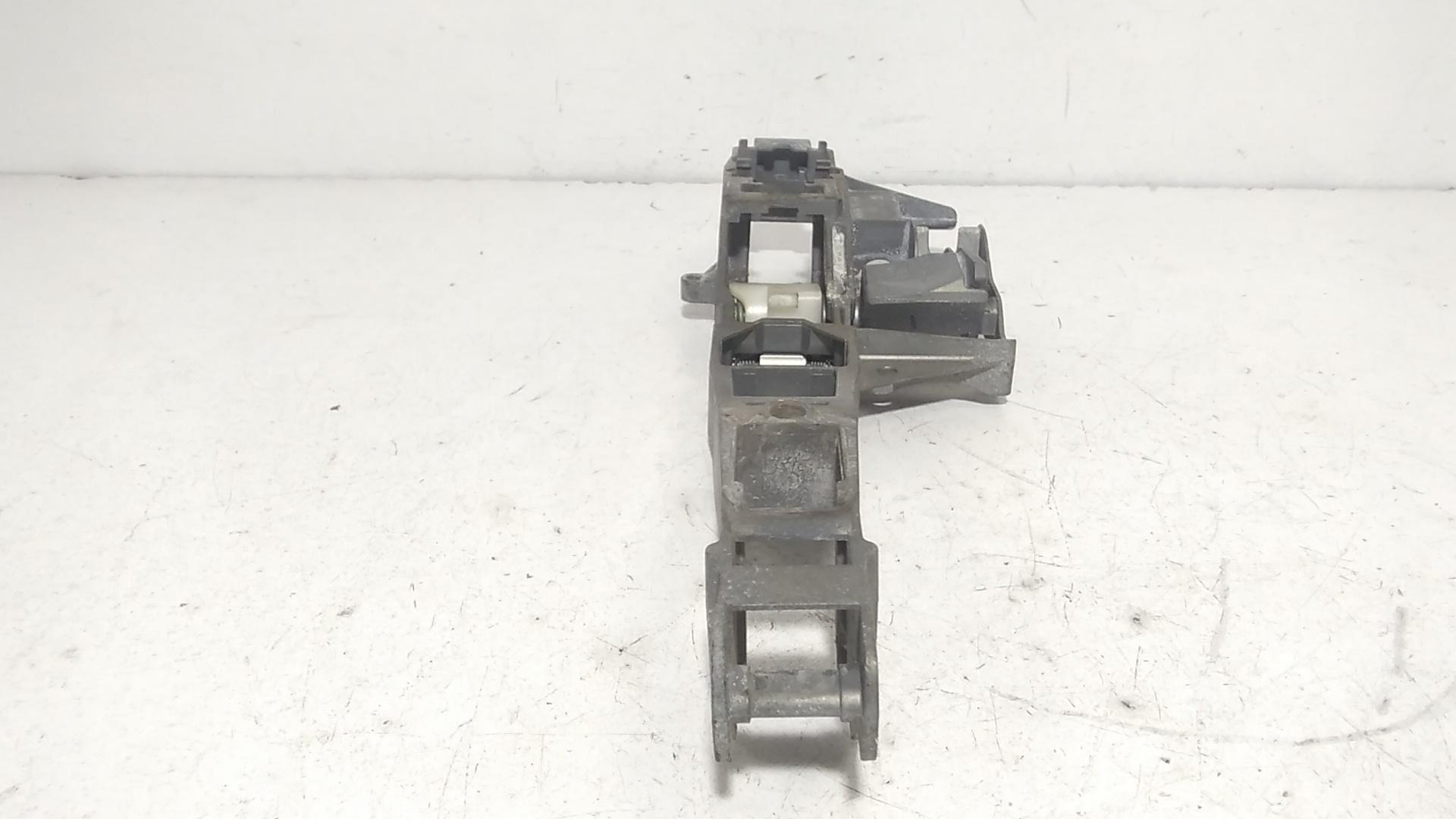 Supporto maniglia anteriore sinistra PEUGEOT 3008 Serie (09>16)