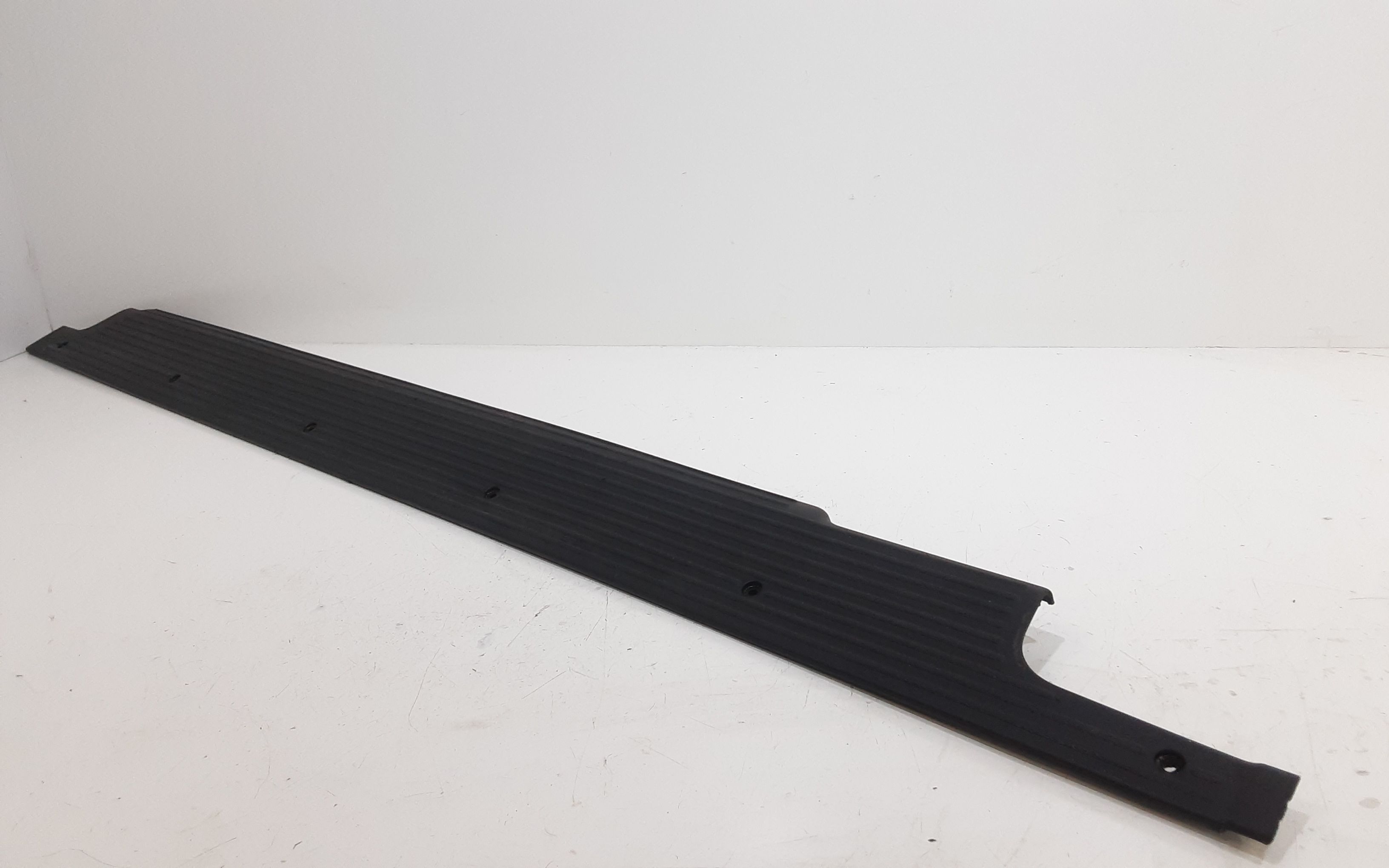 Batticalcagno Posteriore sinistro MERCEDES Vito W638