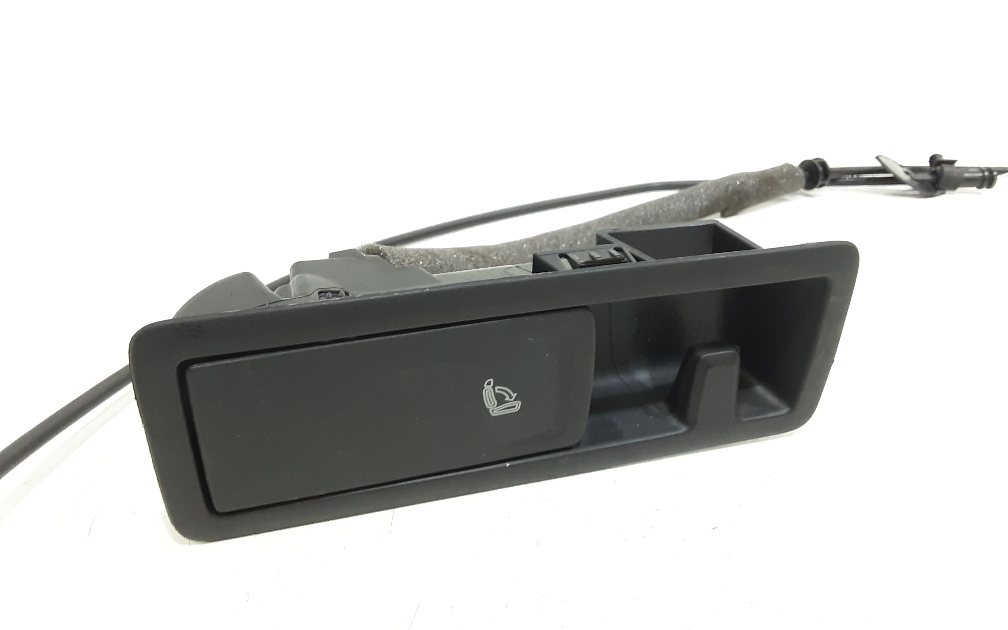 Maniglia posteriore baule apertura sediolini SX VOLKSWAGEN Passat Alltrack (3G5,CB5) (15>)