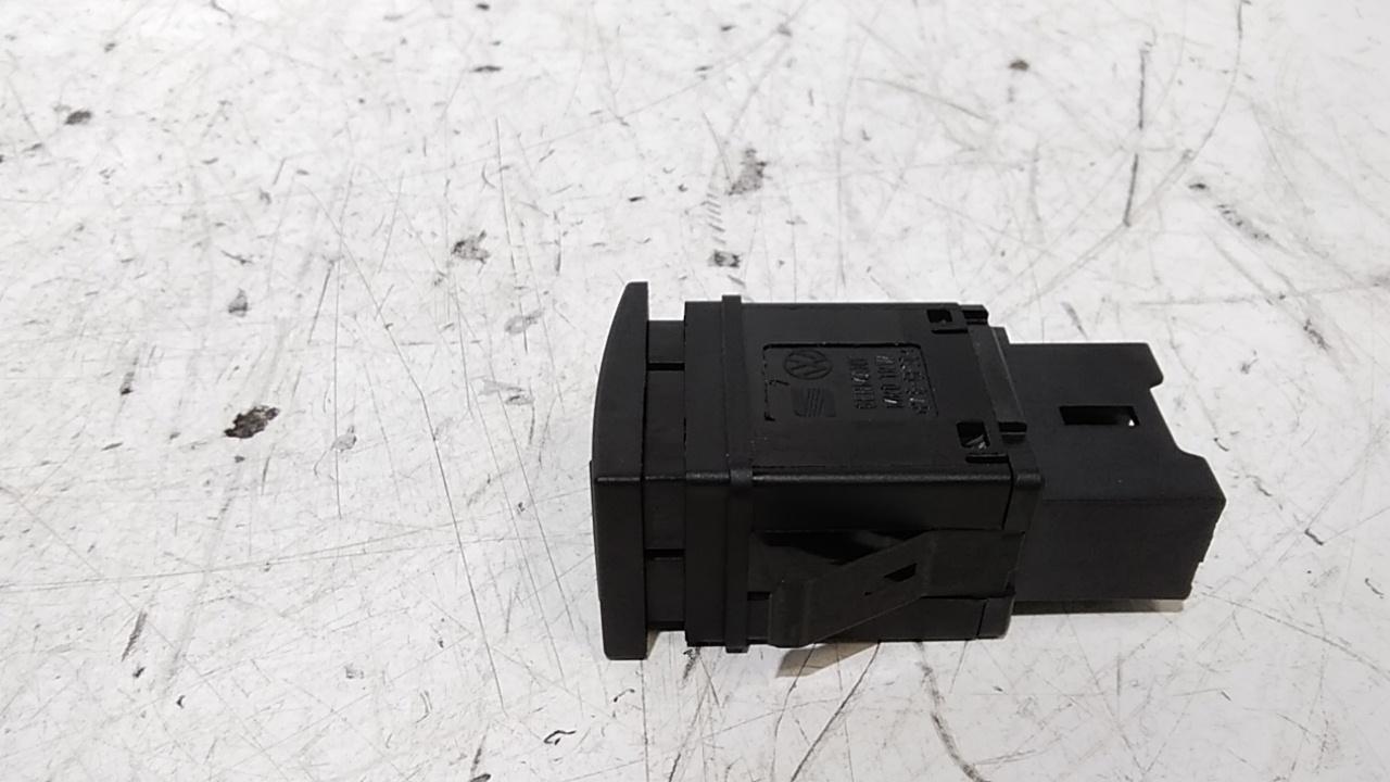 Pulsante Tergilunotto posteriore VOLKSWAGEN Polo 4 Serie