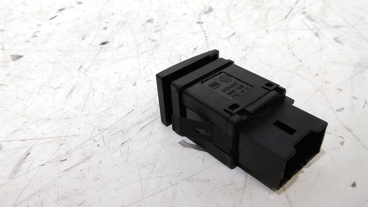 Pulsante Tergilunotto posteriore VOLKSWAGEN Polo 4 Serie