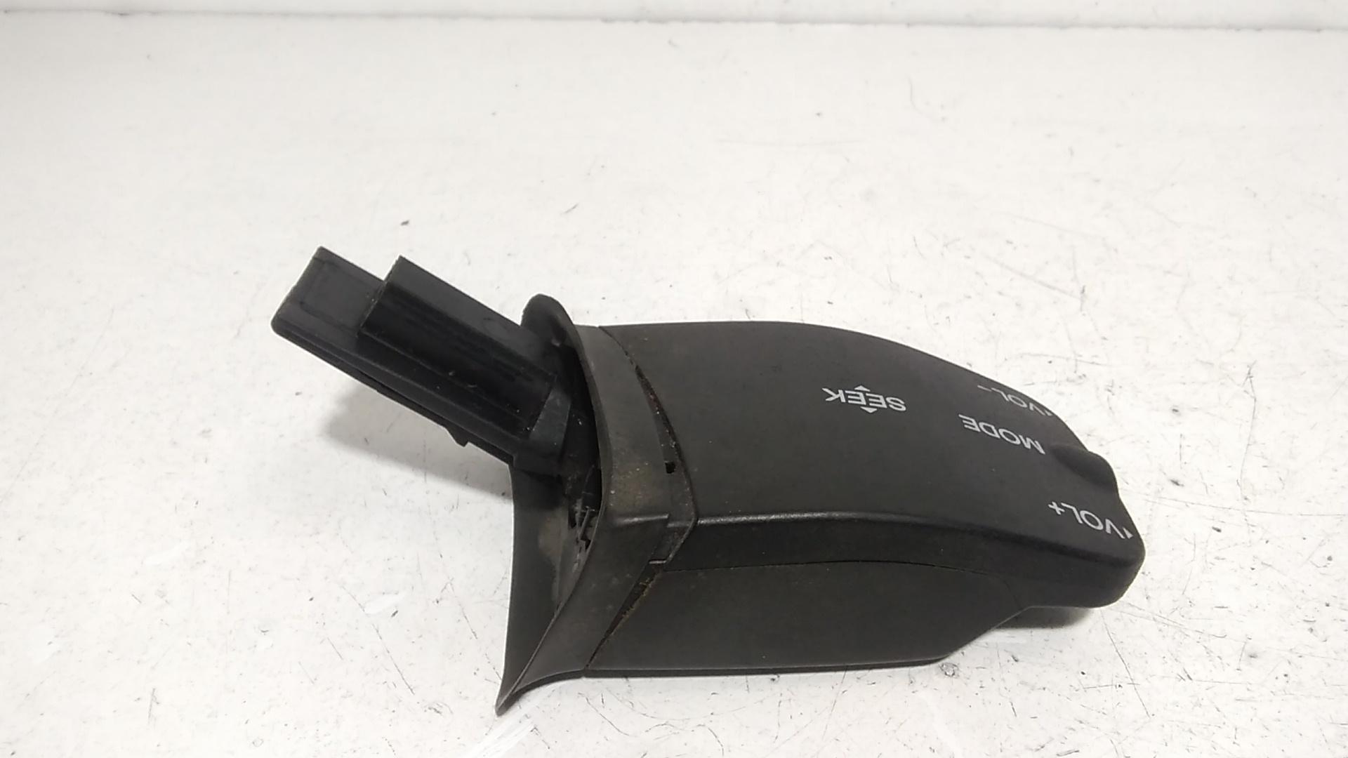 Comando regolazione volume radio FORD C - Max Serie (03>07)