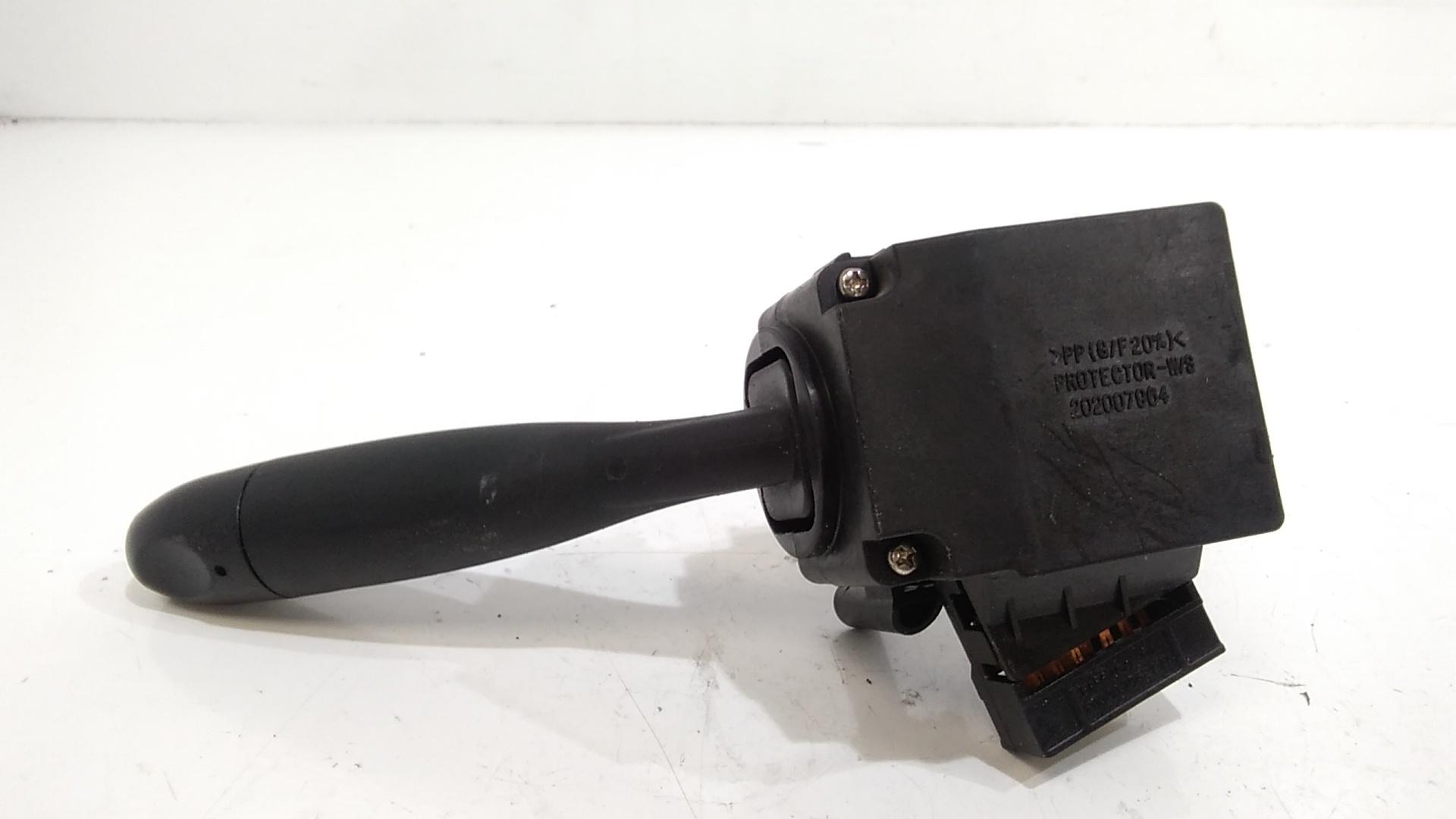 Devioluci destro HYUNDAI i10 1 Serie