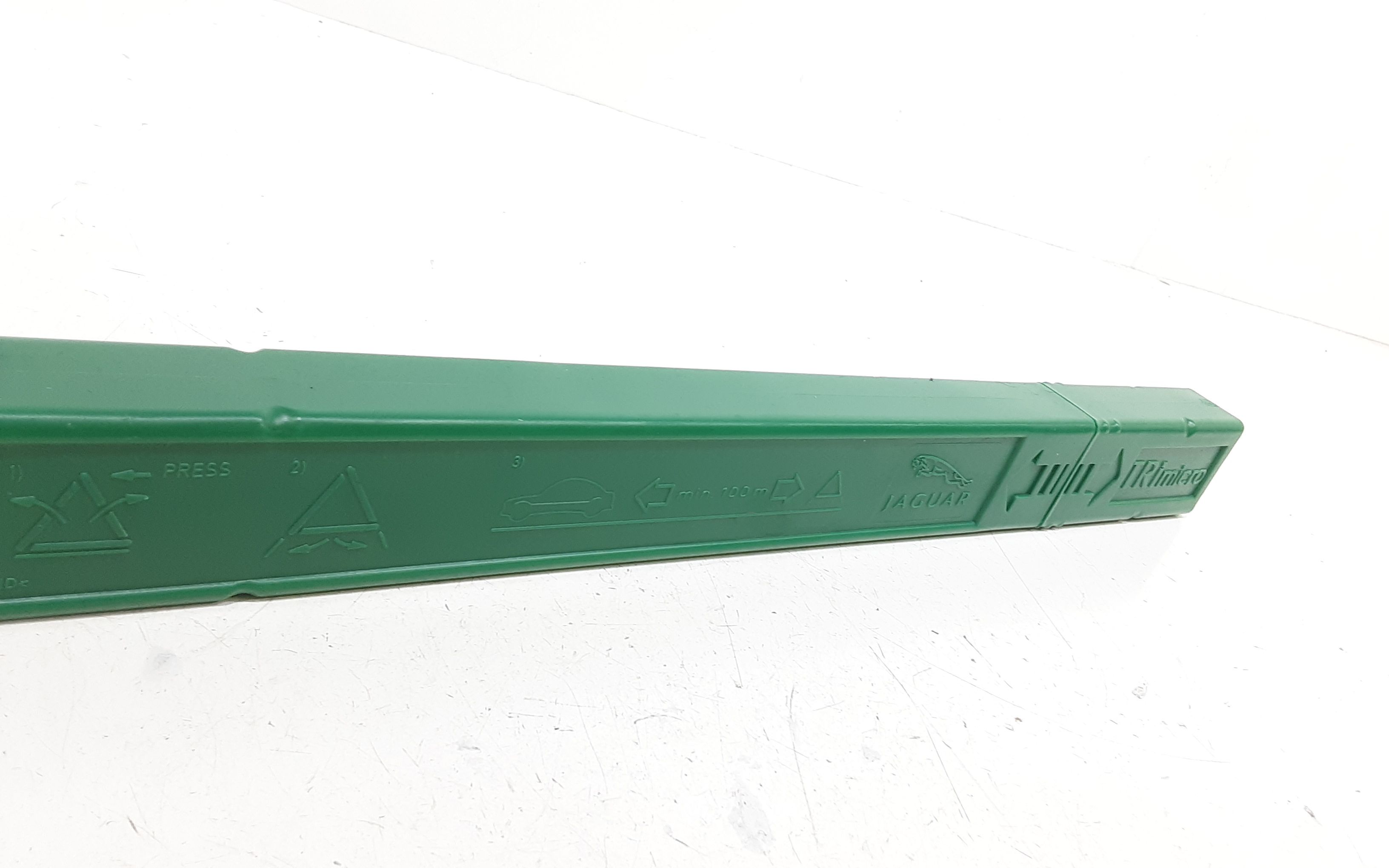 Triangolo di emergenza JAGUAR E-Pace Serie  (17>)