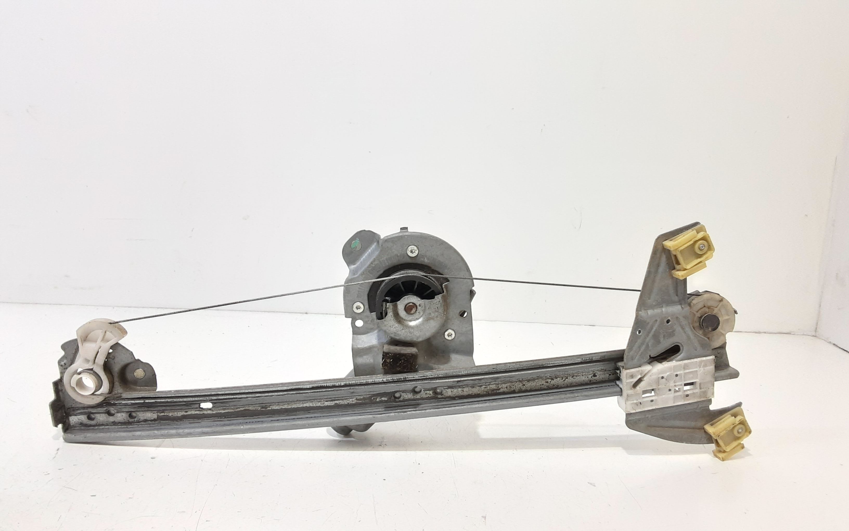 Cremagliera anteriore sinistra Guida TOYOTA Aygo 1 Serie