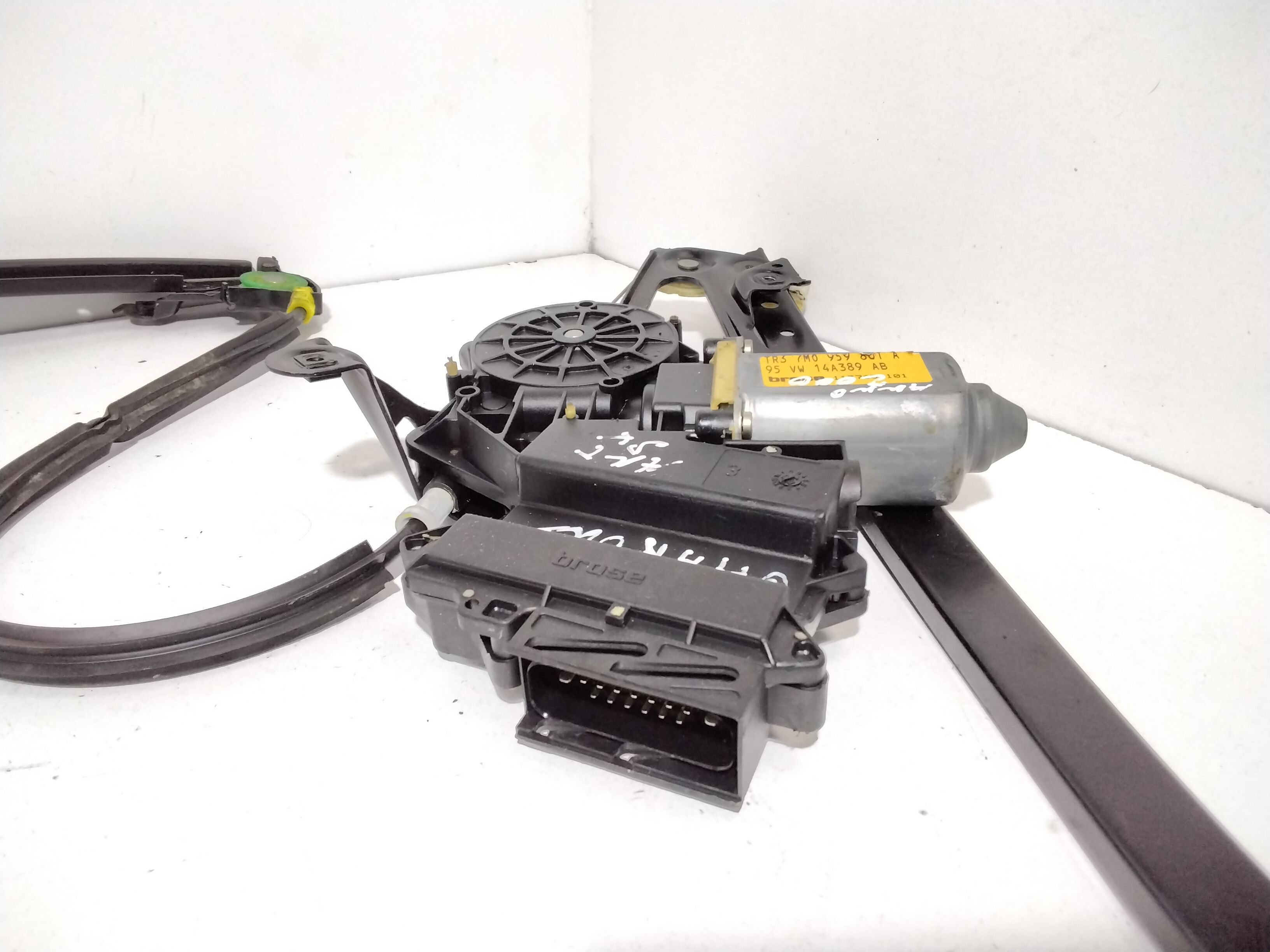 Cremagliera anteriore sinistra Guida VOLKSWAGEN Sharan 2 Serie