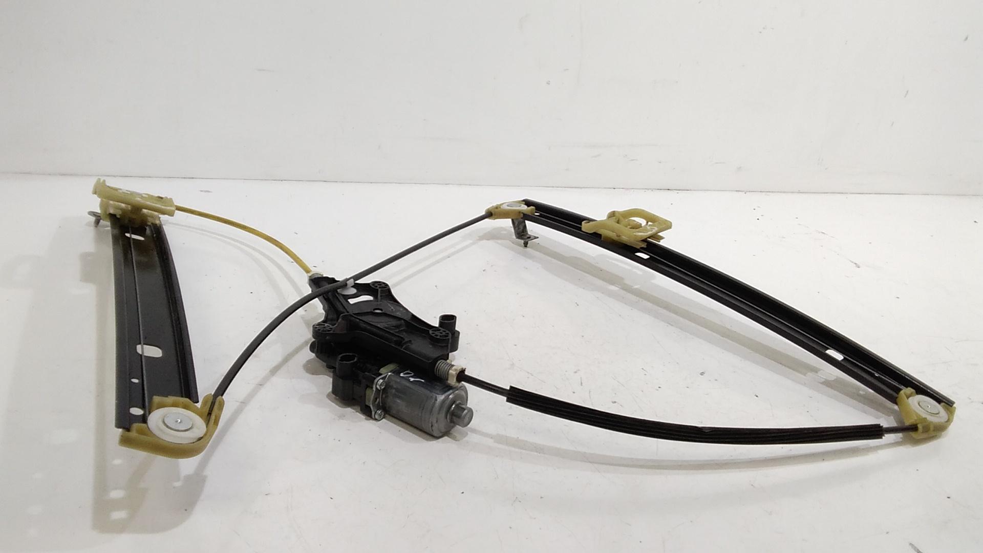 Cremagliera anteriore destra passeggero AUDI A4 Avant (8W5)