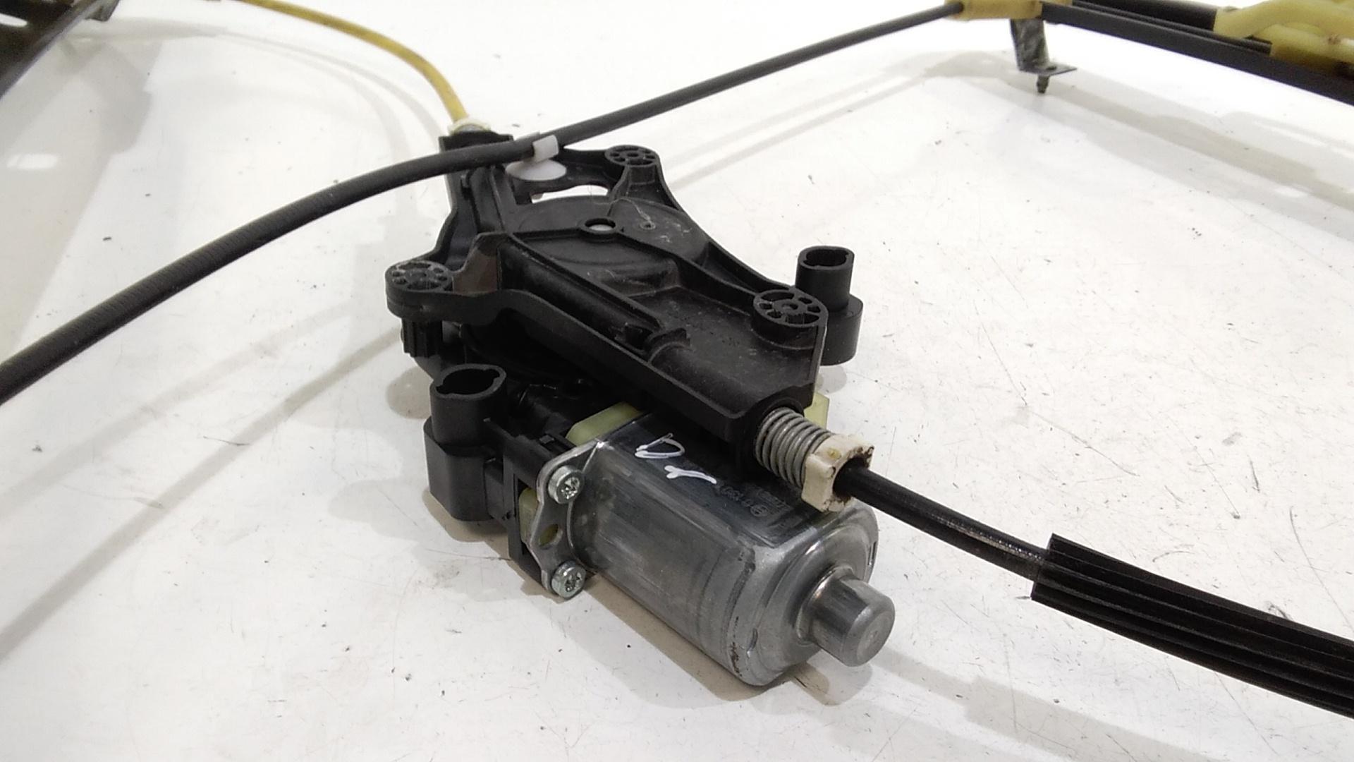 Cremagliera anteriore destra passeggero AUDI A4 Avant (8W5)