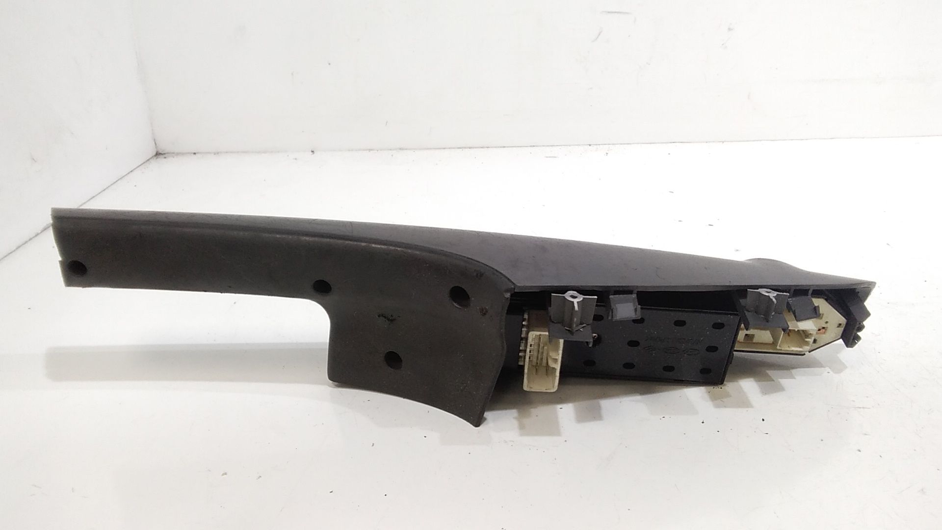 Pulsantiera anteriore sinistra Guida HYUNDAI Tucson  Serie (04>09)