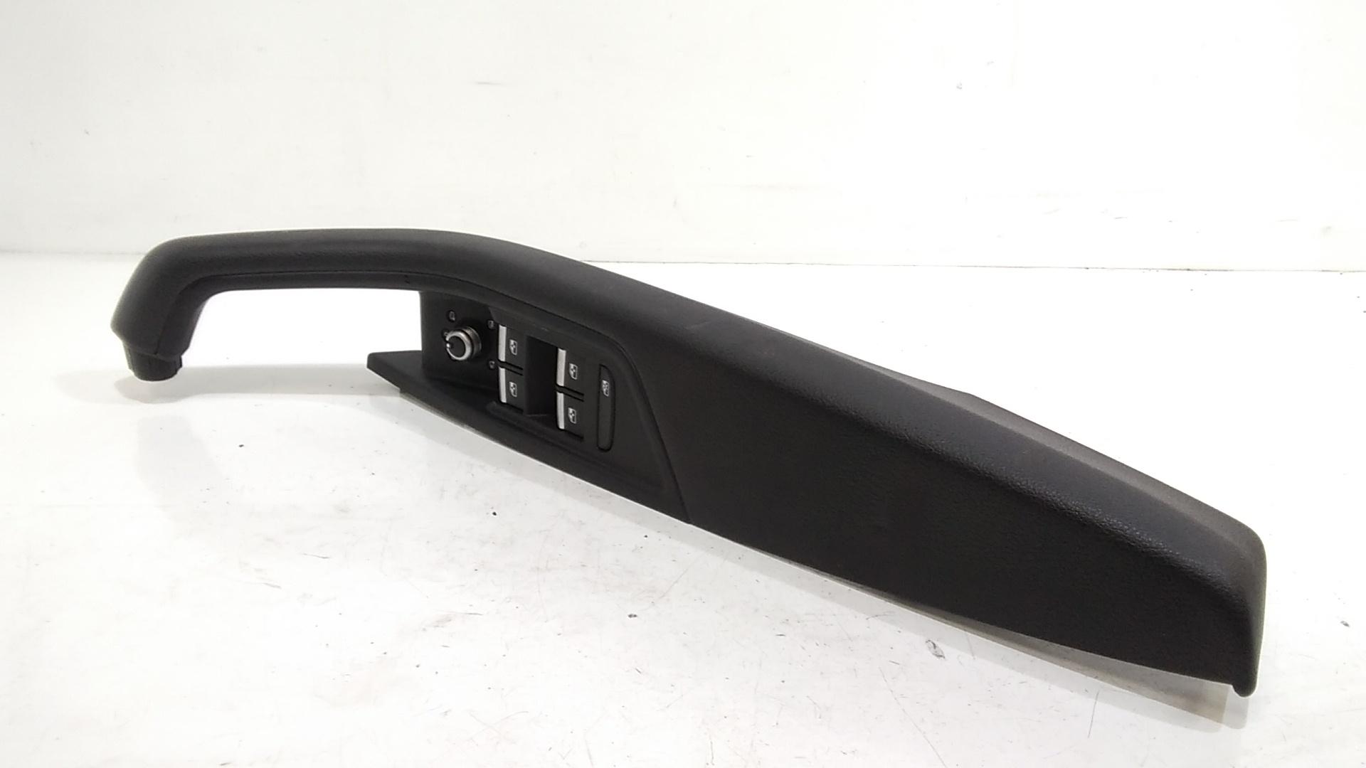 Pulsantiera anteriore sinistra Guida AUDI A4 Avant (8W5)