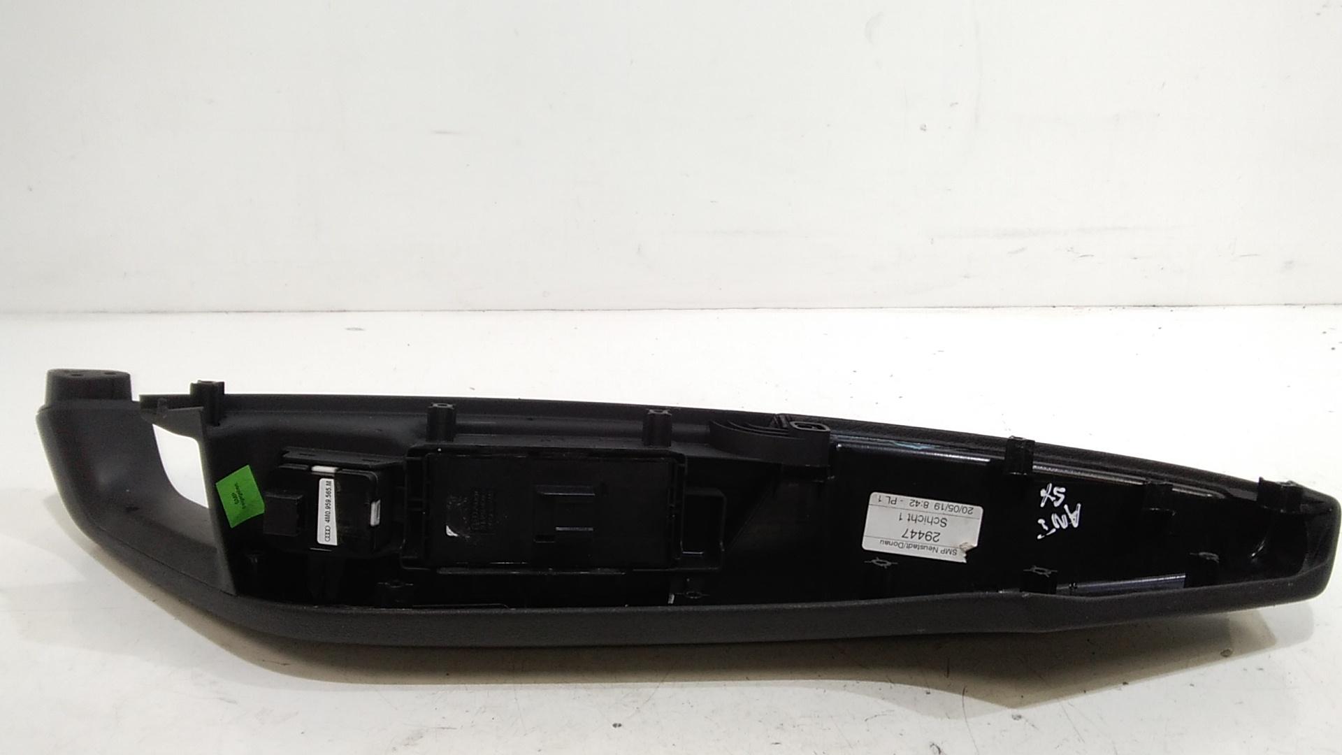 Pulsantiera anteriore sinistra Guida AUDI A4 Avant (8W5)