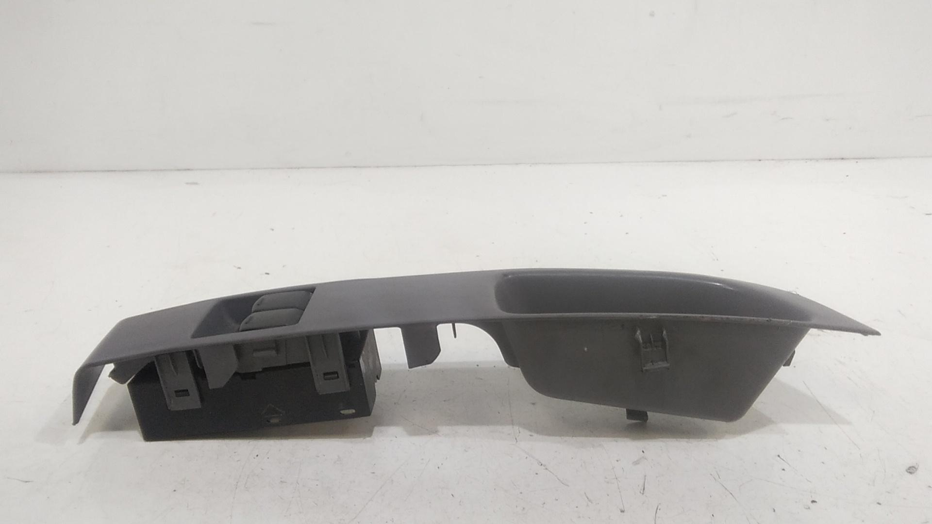 Pulsantiera anteriore sinistra Guida NISSAN Micra 3 Serie