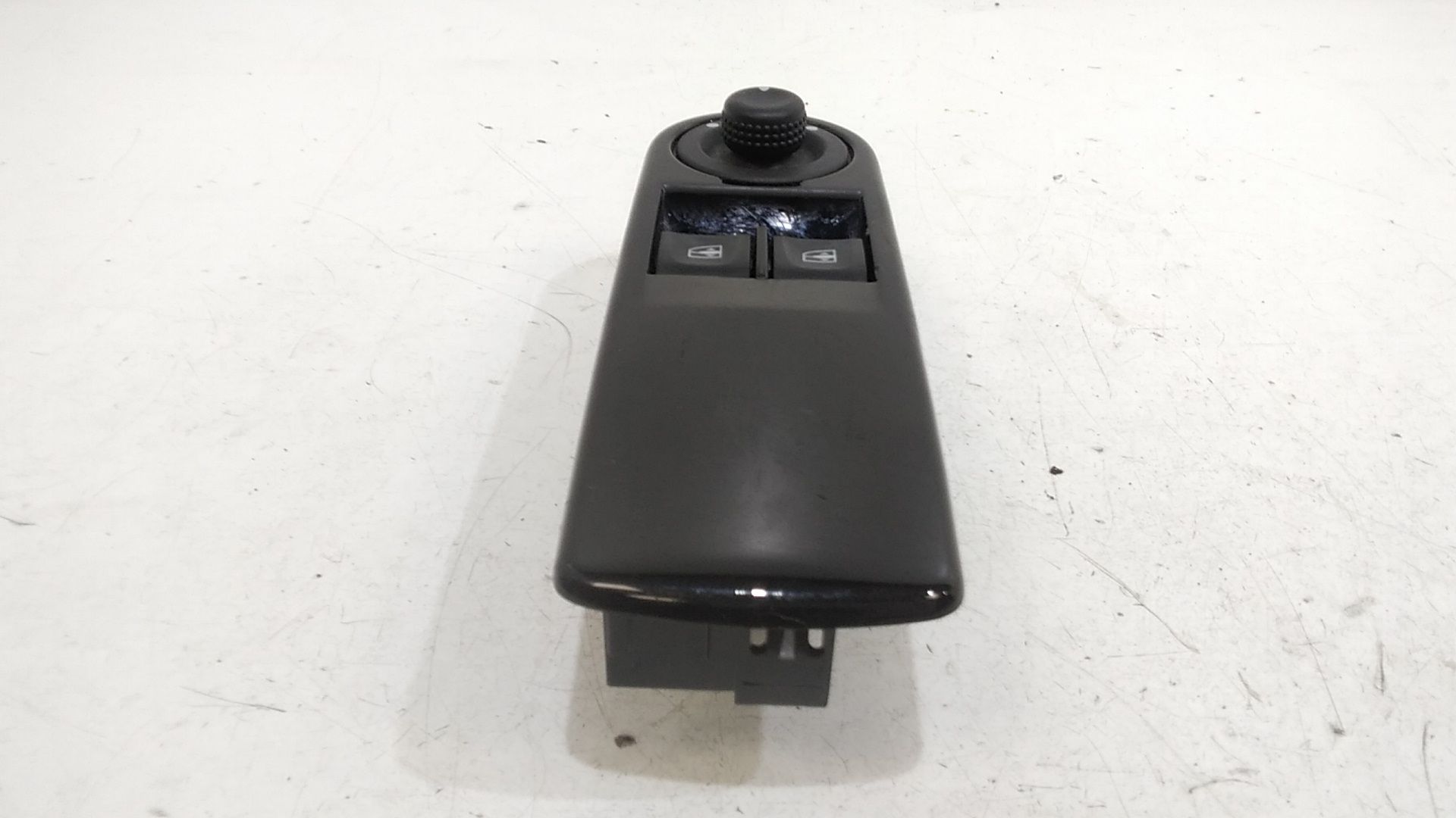 Pulsantiera anteriore sinistra Guida RENAULT Clio Serie IV (12>19)