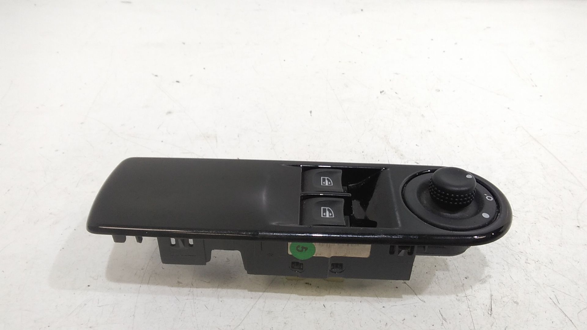 Pulsantiera anteriore sinistra Guida RENAULT Clio Serie IV (12>19)