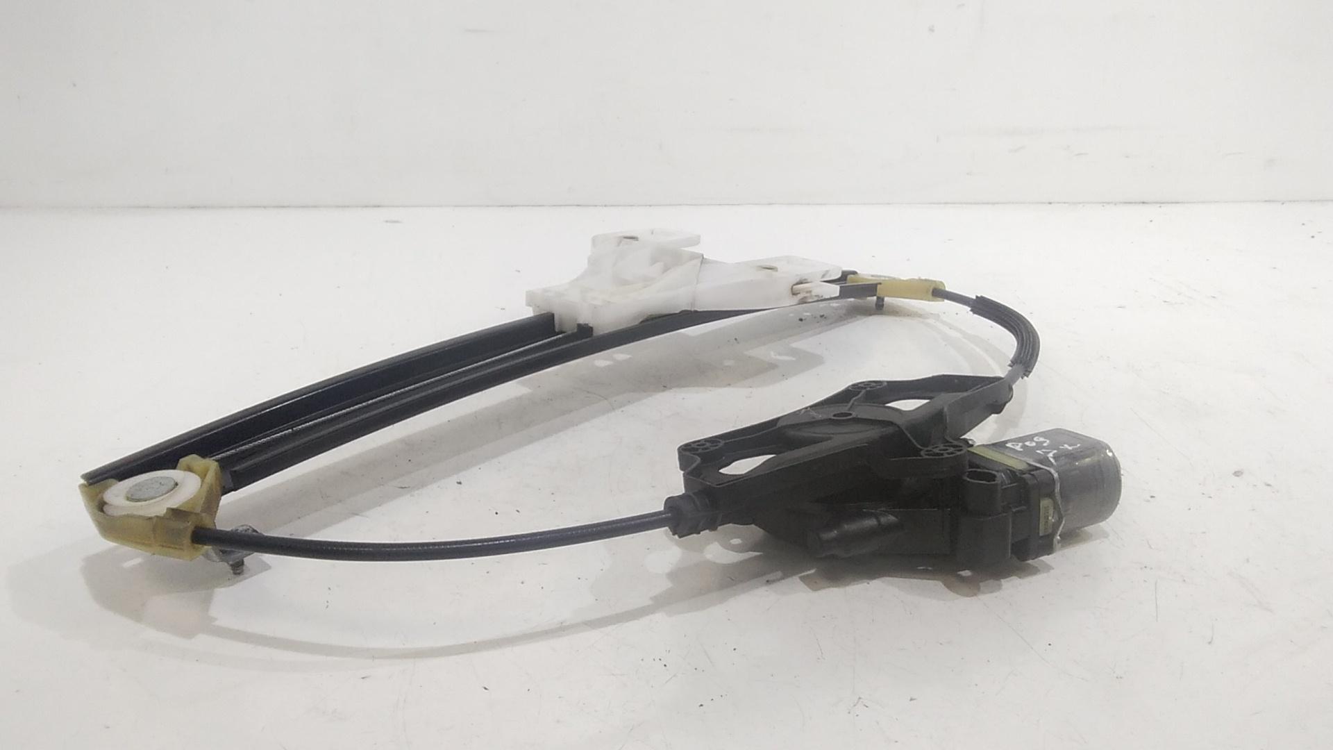 Cremagliera posteriore destra passeggero AUDI A4 Avant (8W5)