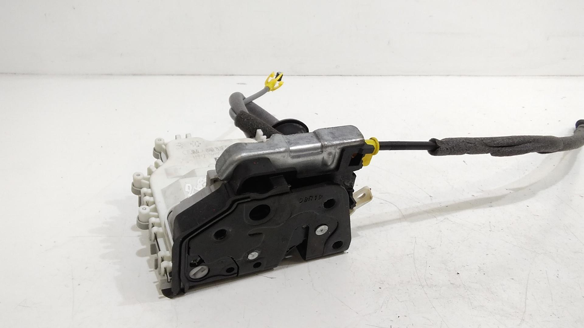 Serratura Posteriore destra AUDI A4 Avant (8W5)