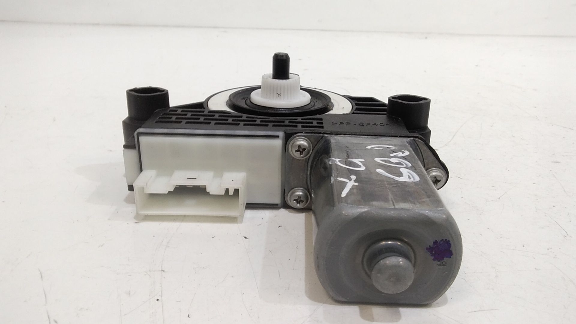 Motorino Alzavetro posteriore destra BMW Serie 1 F40 (19>)