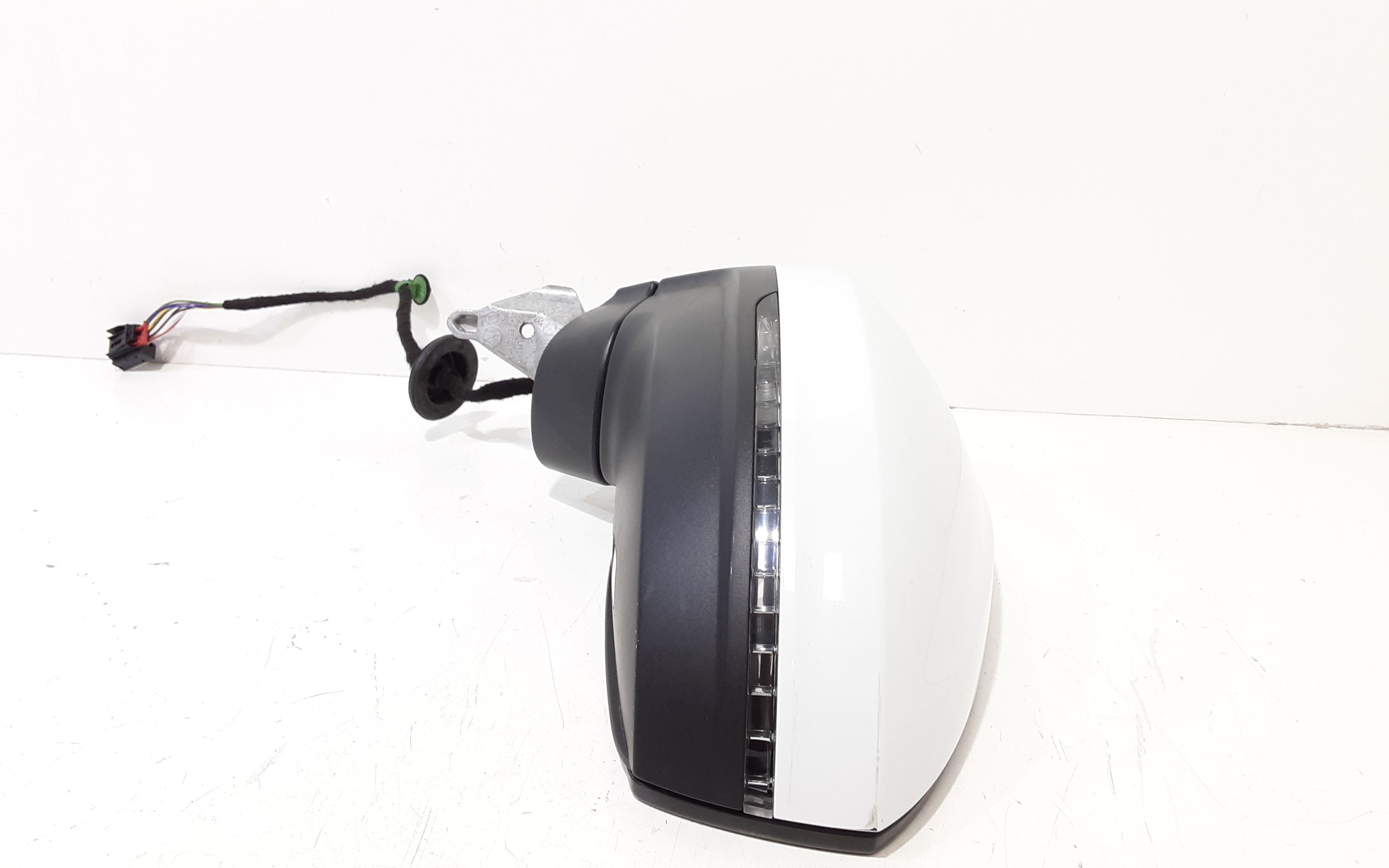 Specchietto Retrovisore Sinistro VOLKSWAGEN Tiguan R Line