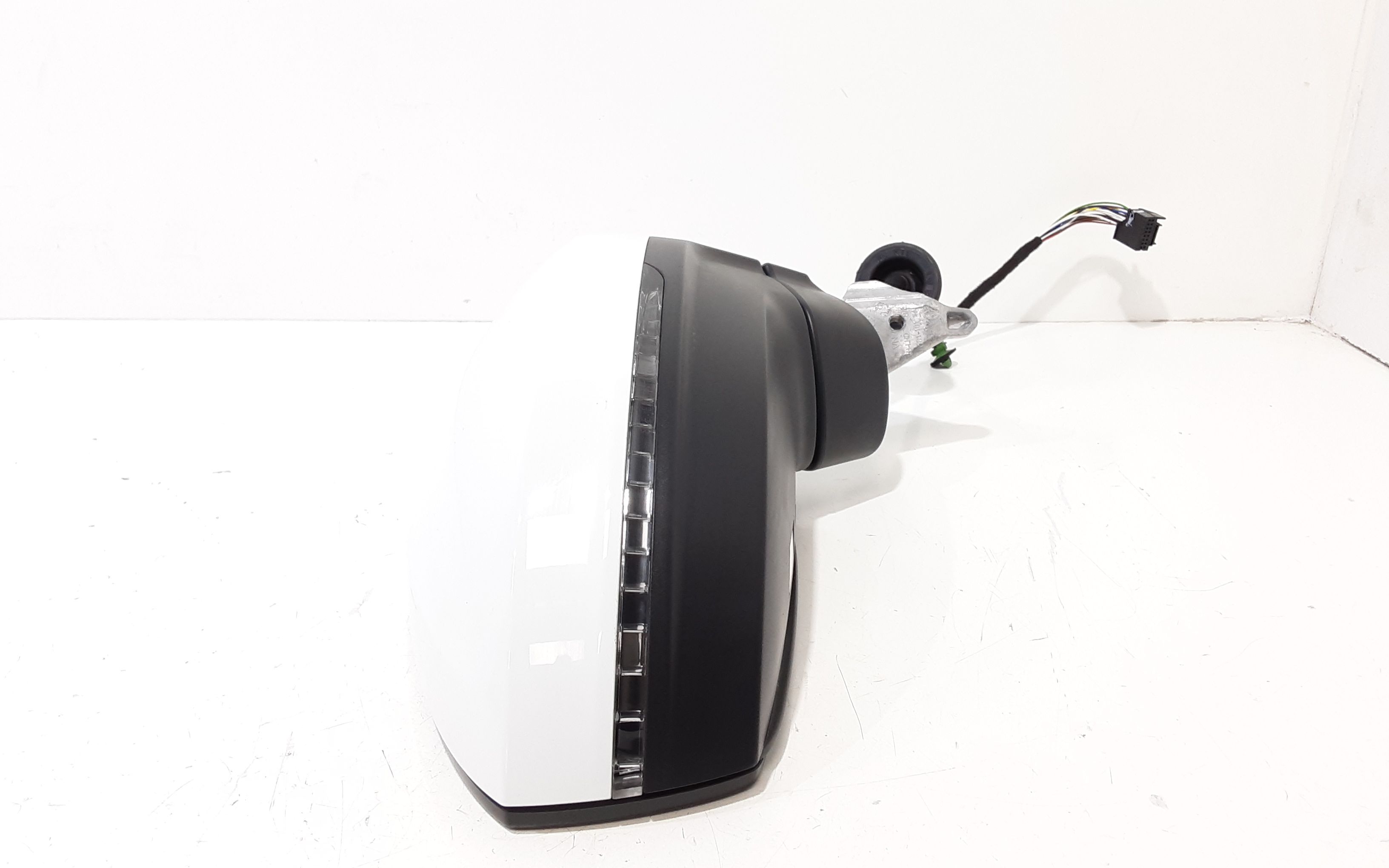 Specchietto Retrovisore Destro VOLKSWAGEN Tiguan R Line