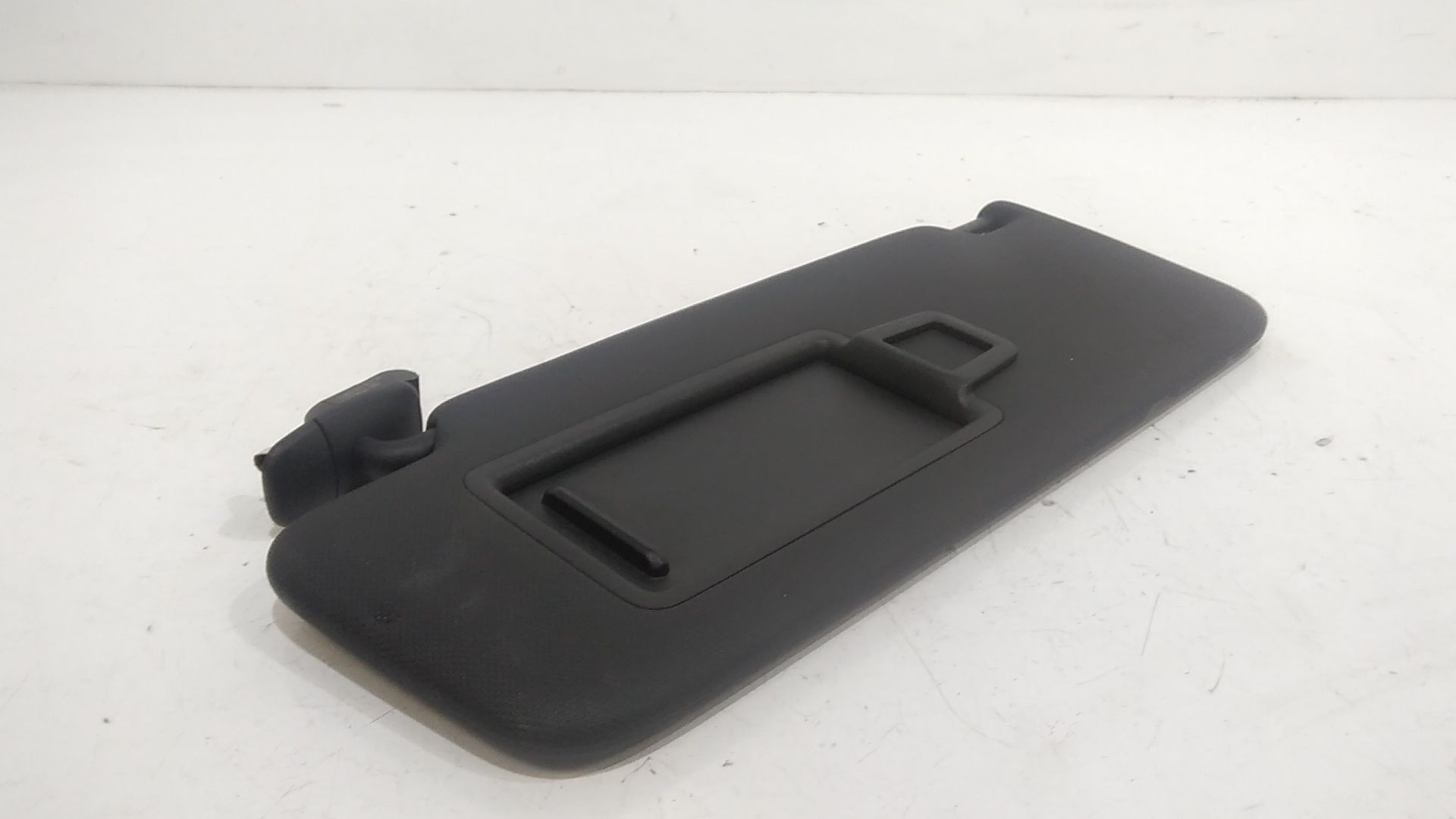 Parasole aletta anteriore Lato Guida AUDI A4 Avant (8W5)